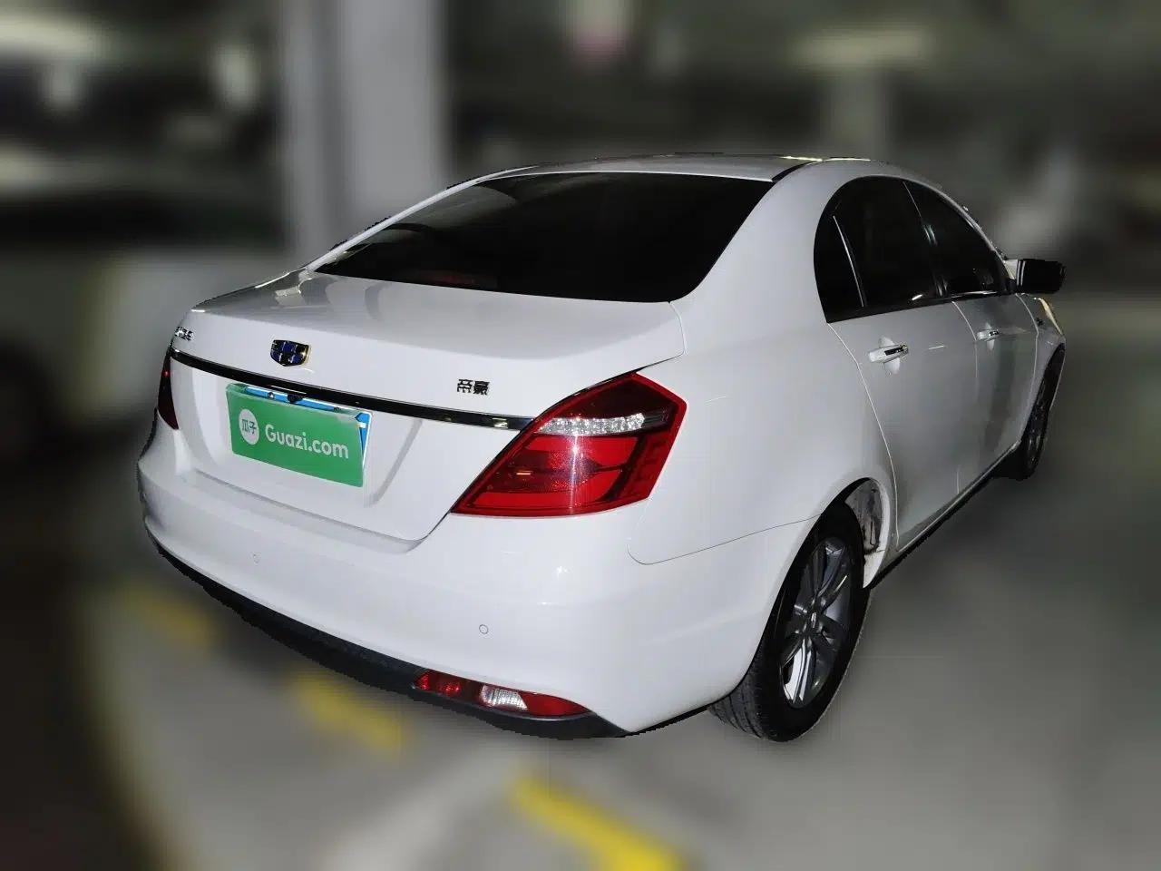 Geely Auto Emgrand 2017 Sedan Million Edition 1.5L CVT Upward Version — миниатюра 6