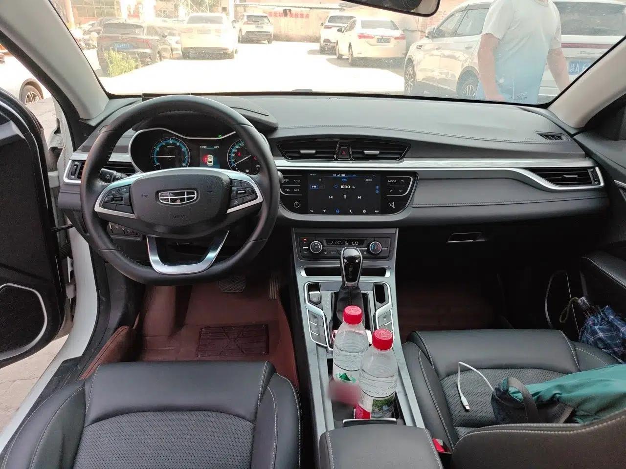 Geely Auto Emgrand 2019 Leading Edition 1.5L CVT Luxury Model China VI Standard — миниатюра 9