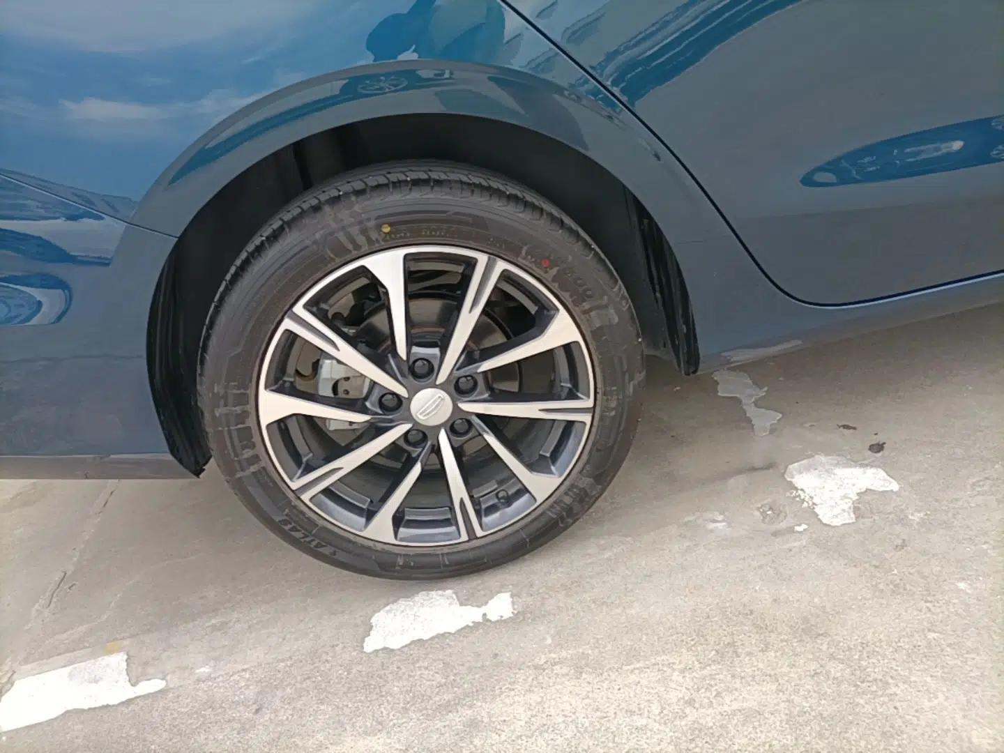 Geely Auto Emgrand 2026 Model 4th Generation 4 Millionth Anniversary Edition 1.5L CVT Feiyue Edition — миниатюра 11