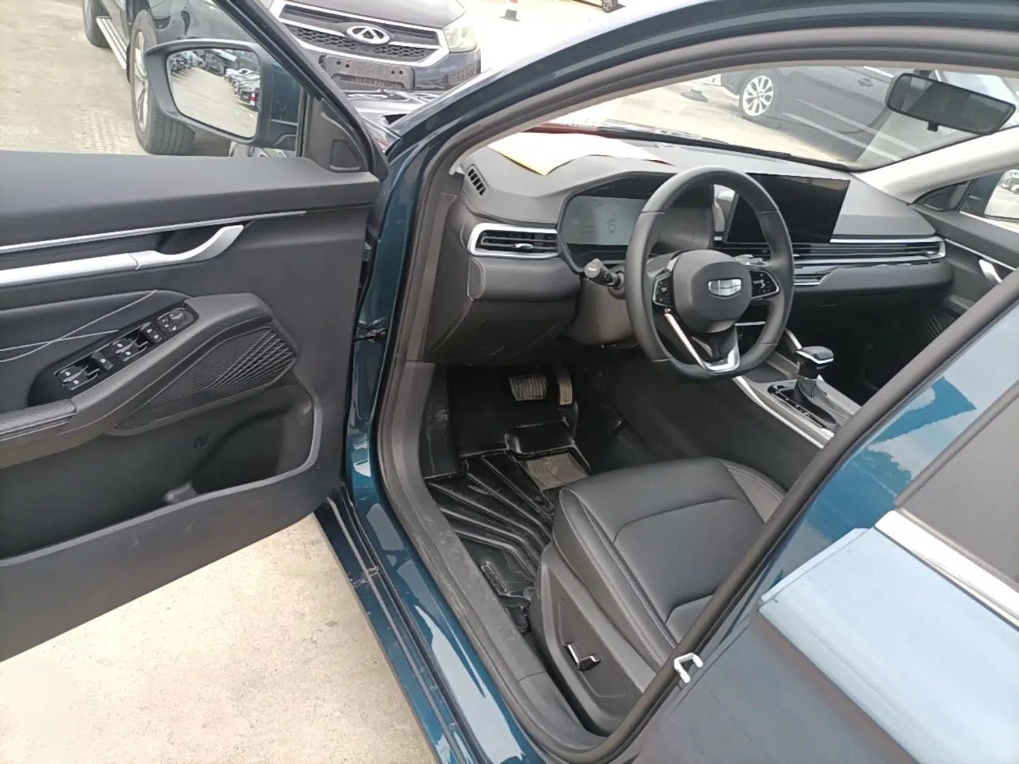 Geely Auto Emgrand 2026 Model 4th Generation 4 Millionth Anniversary Edition 1.5L CVT Feiyue Edition — миниатюра 18