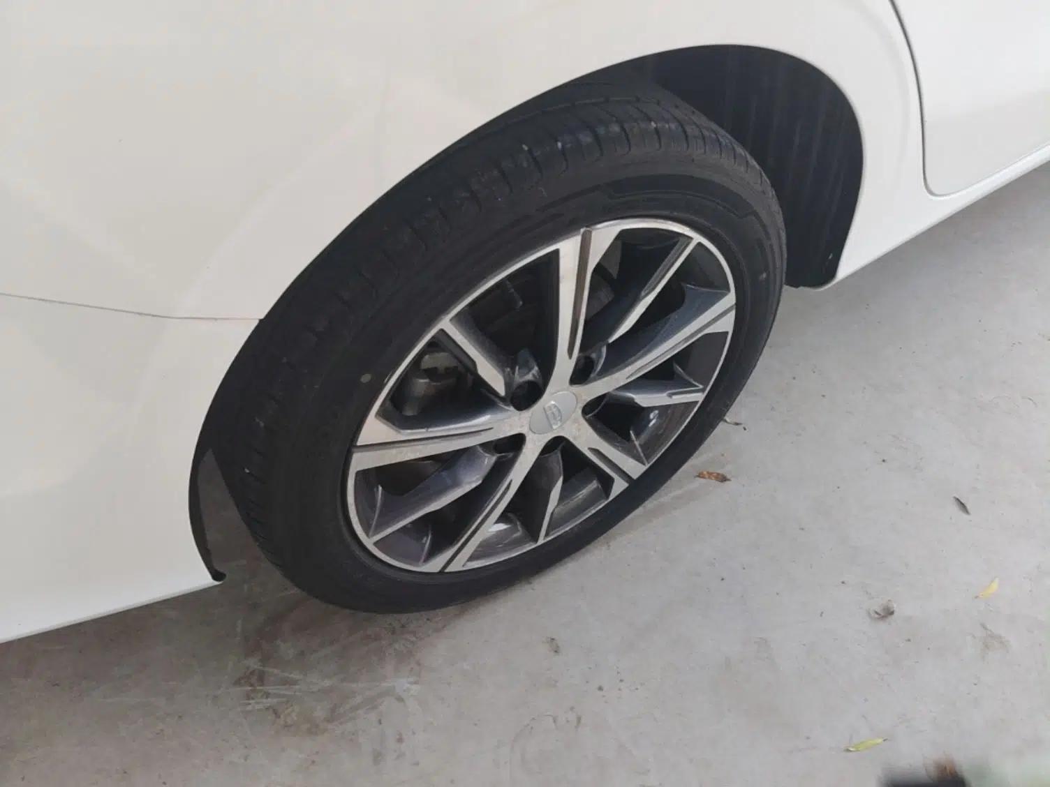 Geely Auto Emgrand 2022 4th Generation 1.5L CVT Luxury Model — миниатюра 11