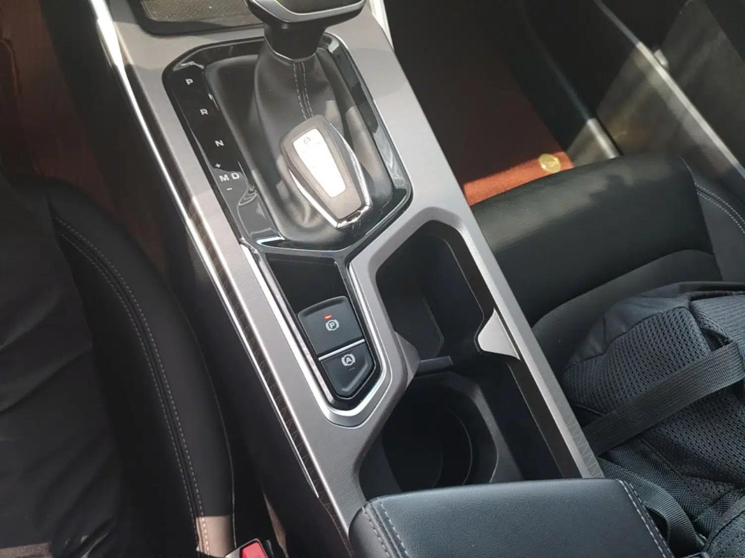 Geely Auto Emgrand 2022 4th Generation 1.5L CVT Luxury Model — миниатюра 16