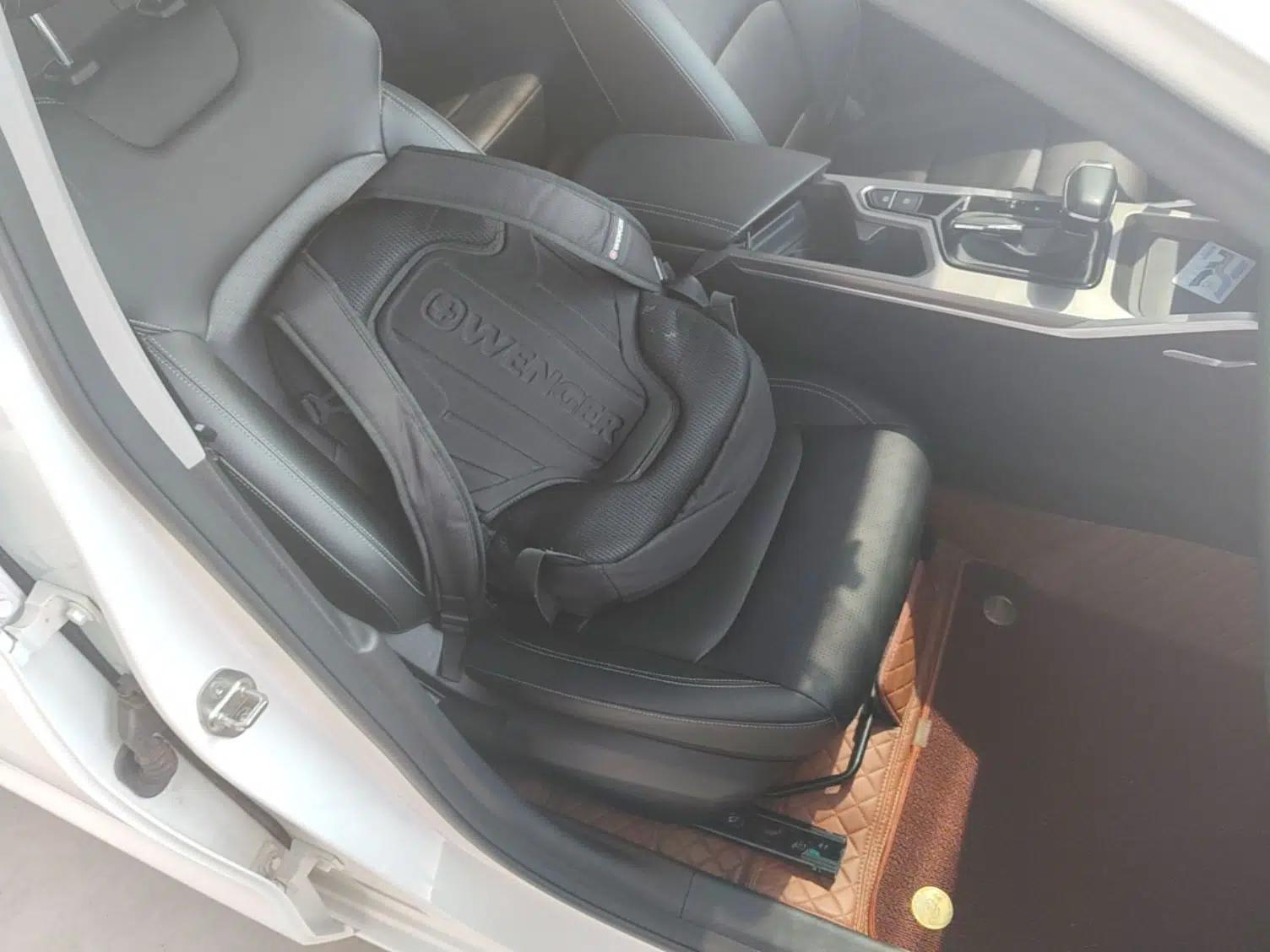 Geely Auto Emgrand 2022 4th Generation 1.5L CVT Luxury Model — миниатюра 19