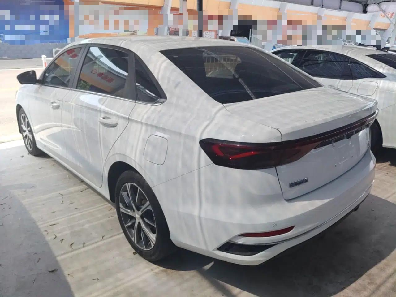Geely Auto Emgrand 2022 4th Generation 1.5L CVT Luxury Model — миниатюра 4