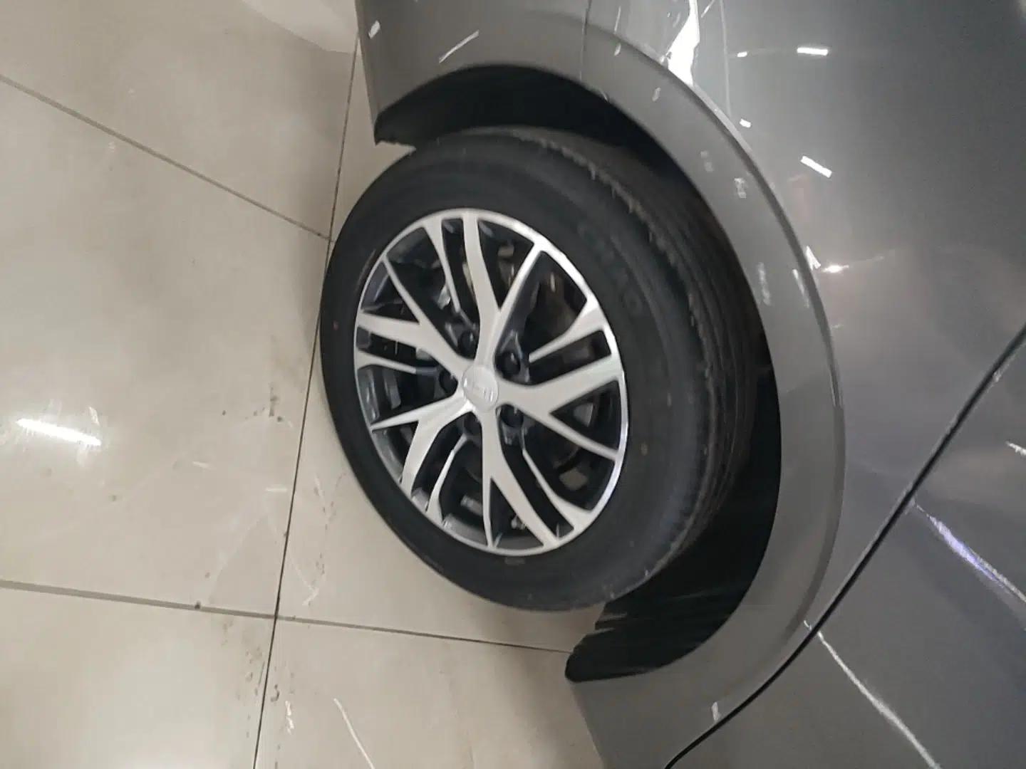Geely Auto Emgrand 2023 4th Generation Champion Edition 1.5L CVT Luxury Model — миниатюра 11