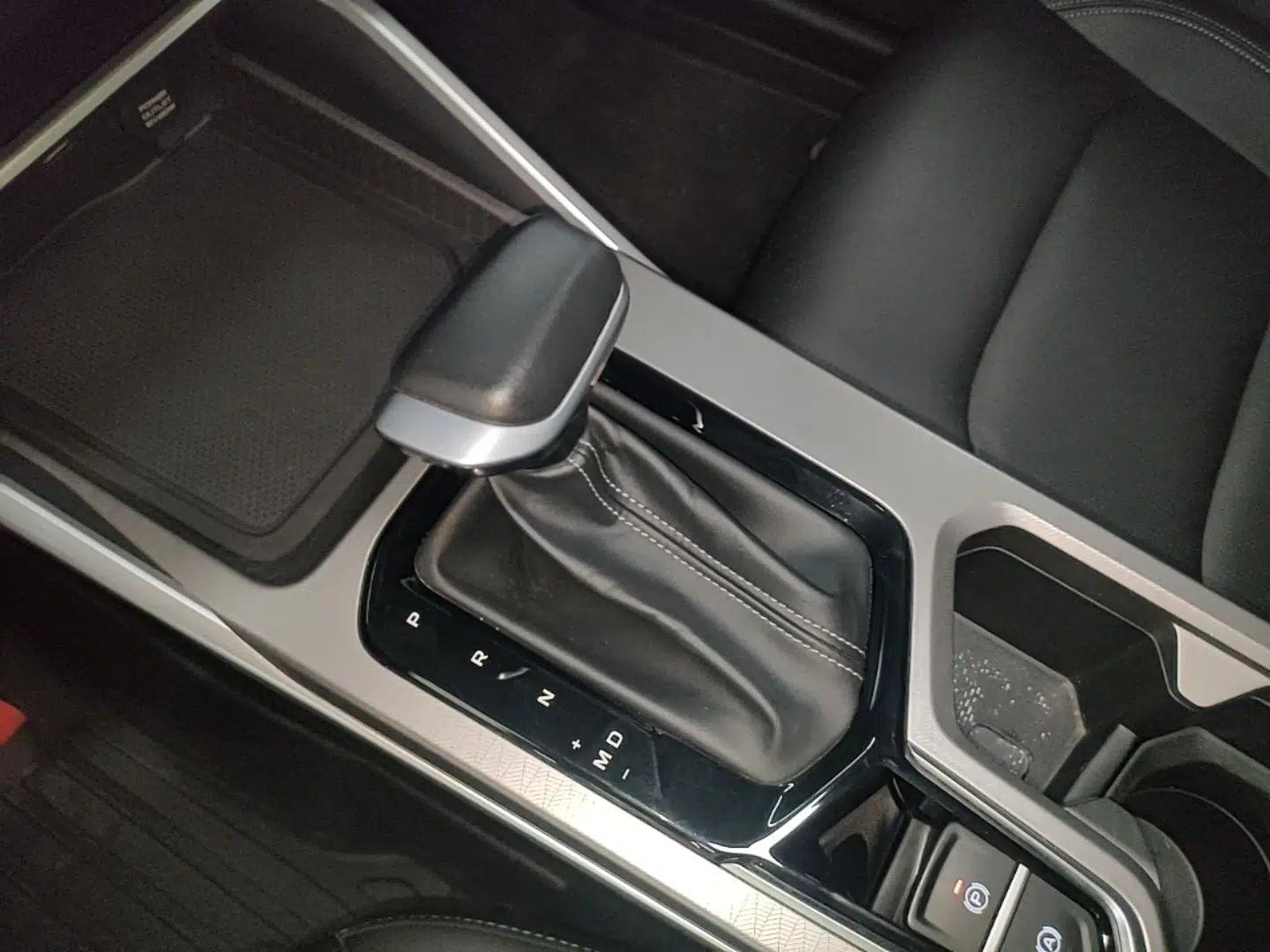 Geely Auto Emgrand 2023 4th Generation Champion Edition 1.5L CVT Luxury Model — миниатюра 16