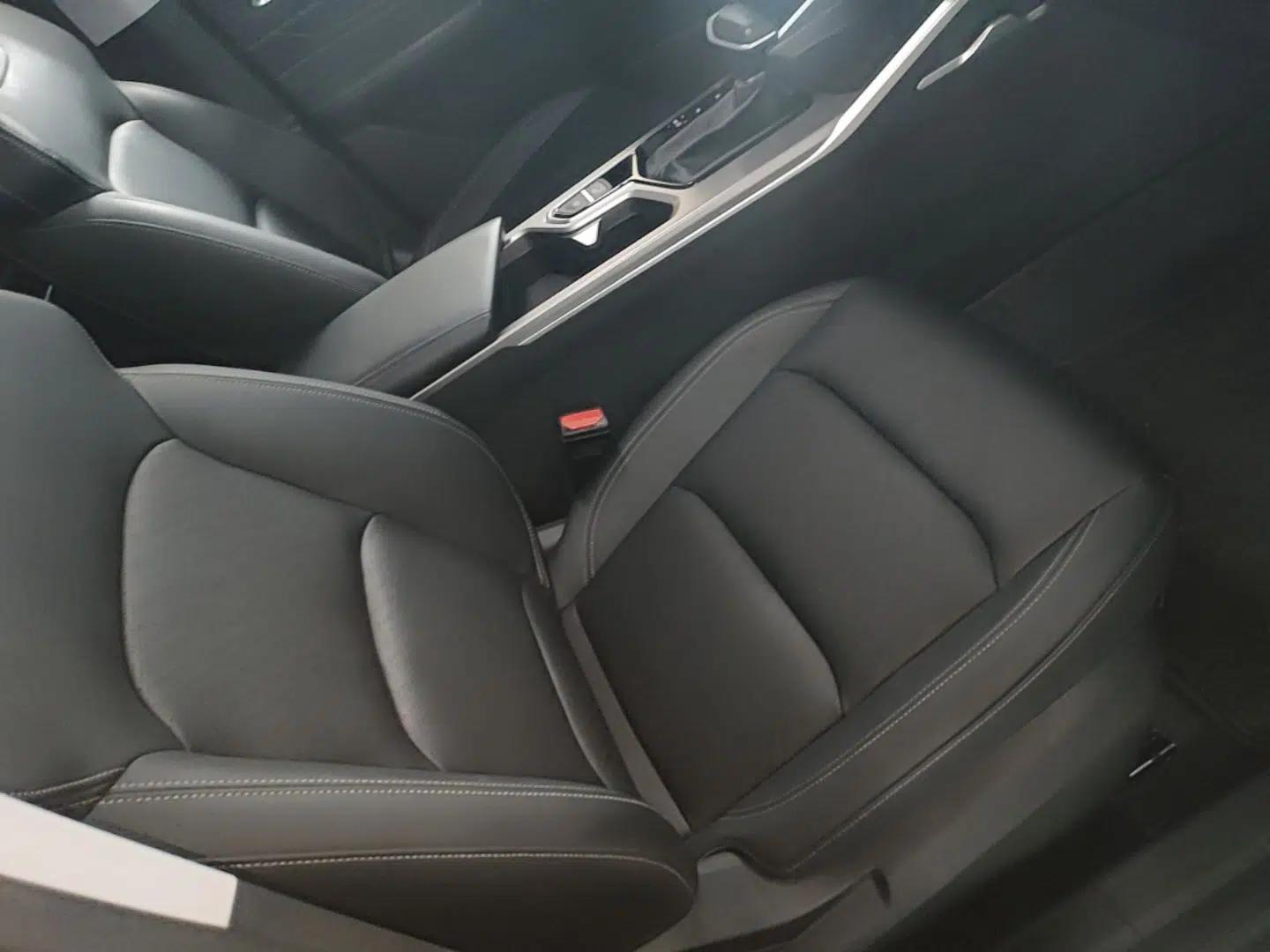 Geely Auto Emgrand 2023 4th Generation Champion Edition 1.5L CVT Luxury Model — миниатюра 19