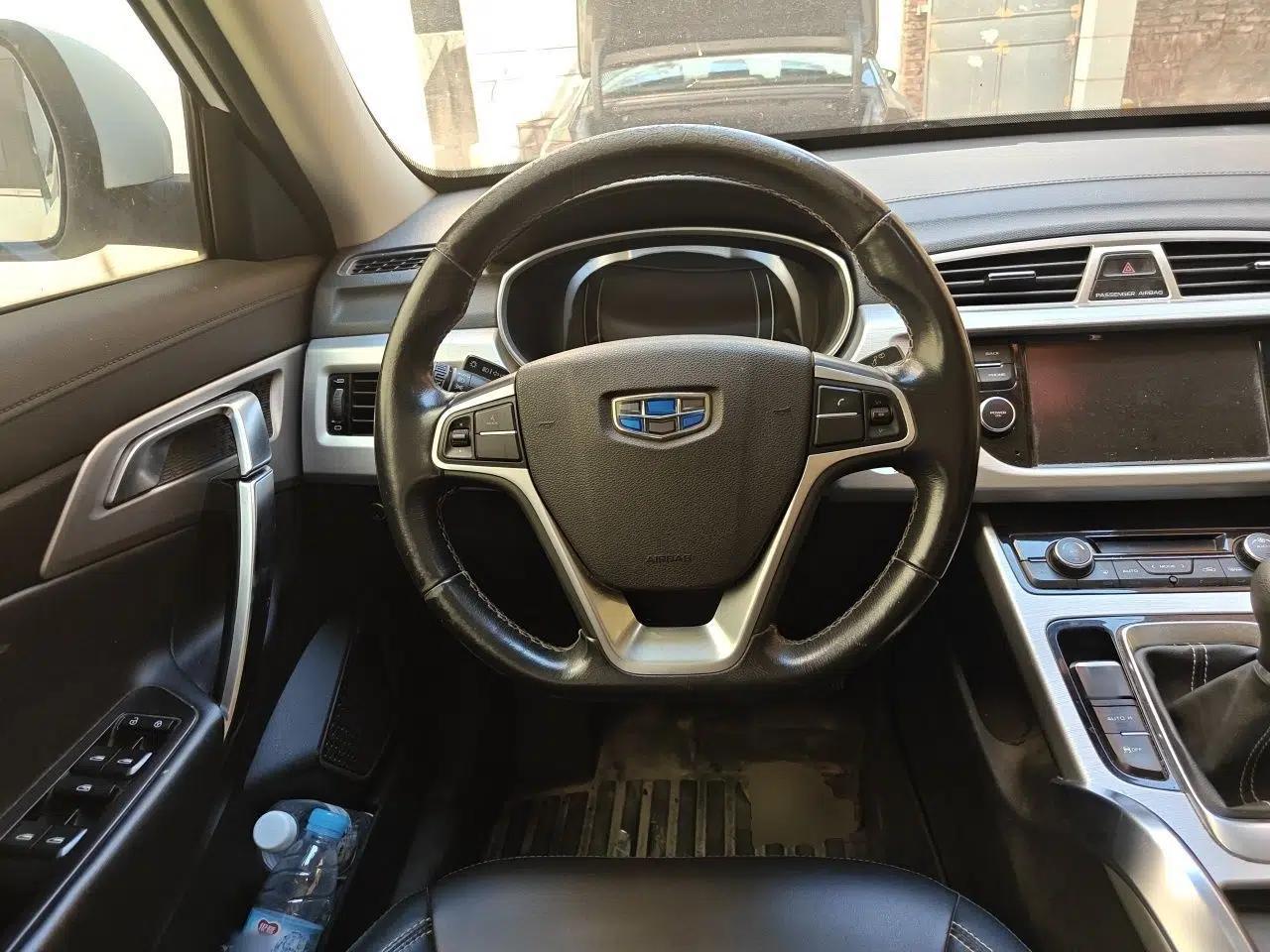 Geely Auto Emgrand X7 Sport 2016 2.0L Manual Smart Connect Version — миниатюра 10