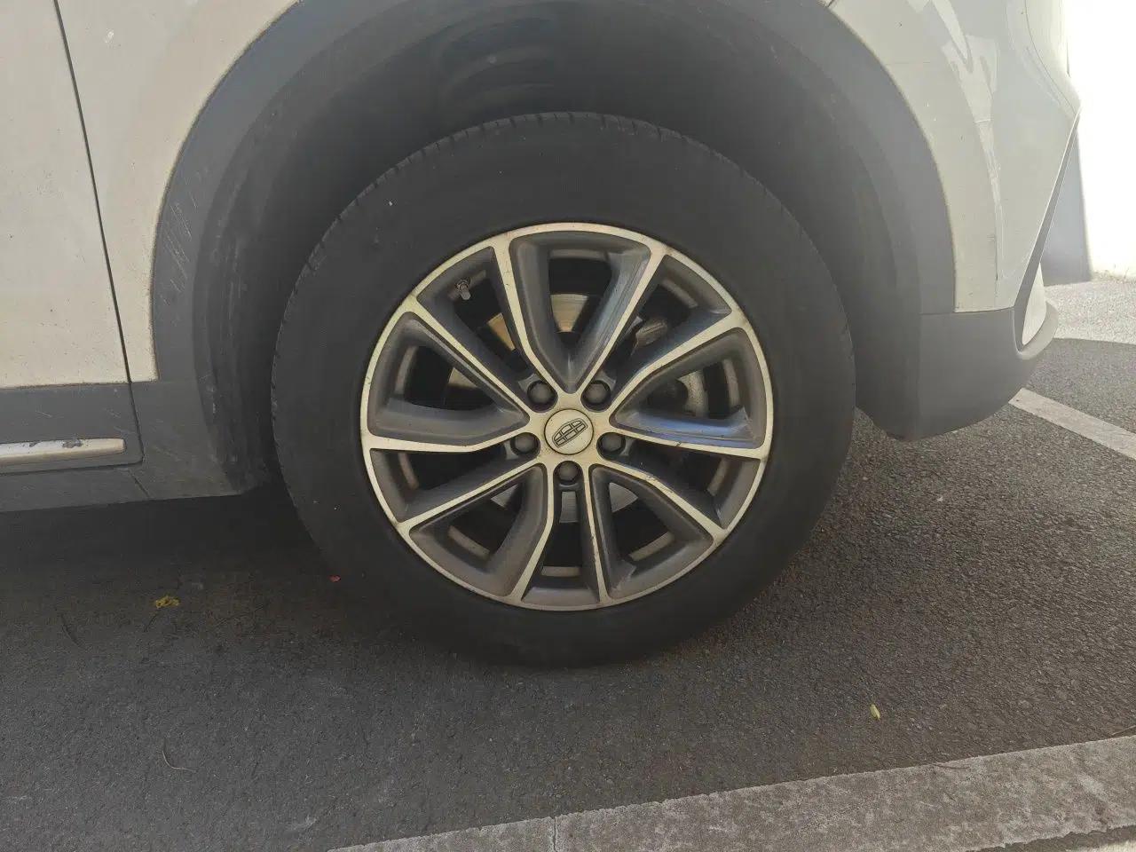 Geely Auto Emgrand X7 Sport 2018 2.0L Manual Two-Wheel Drive Zhiya Version — миниатюра 8