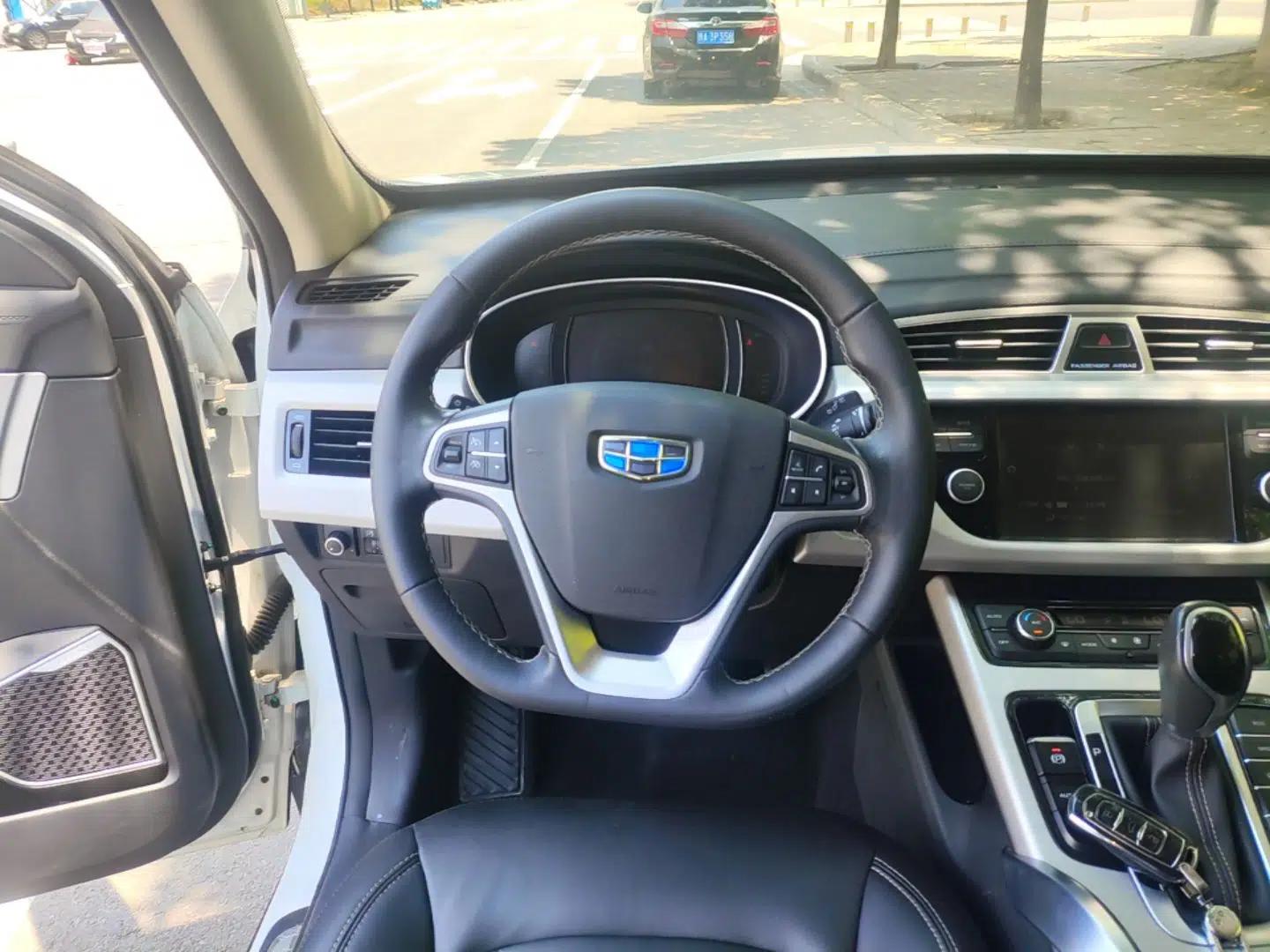Geely Auto Emgrand X7 Sport 2016 1.8TD Automatic Smart Connectivity Version — миниатюра 18
