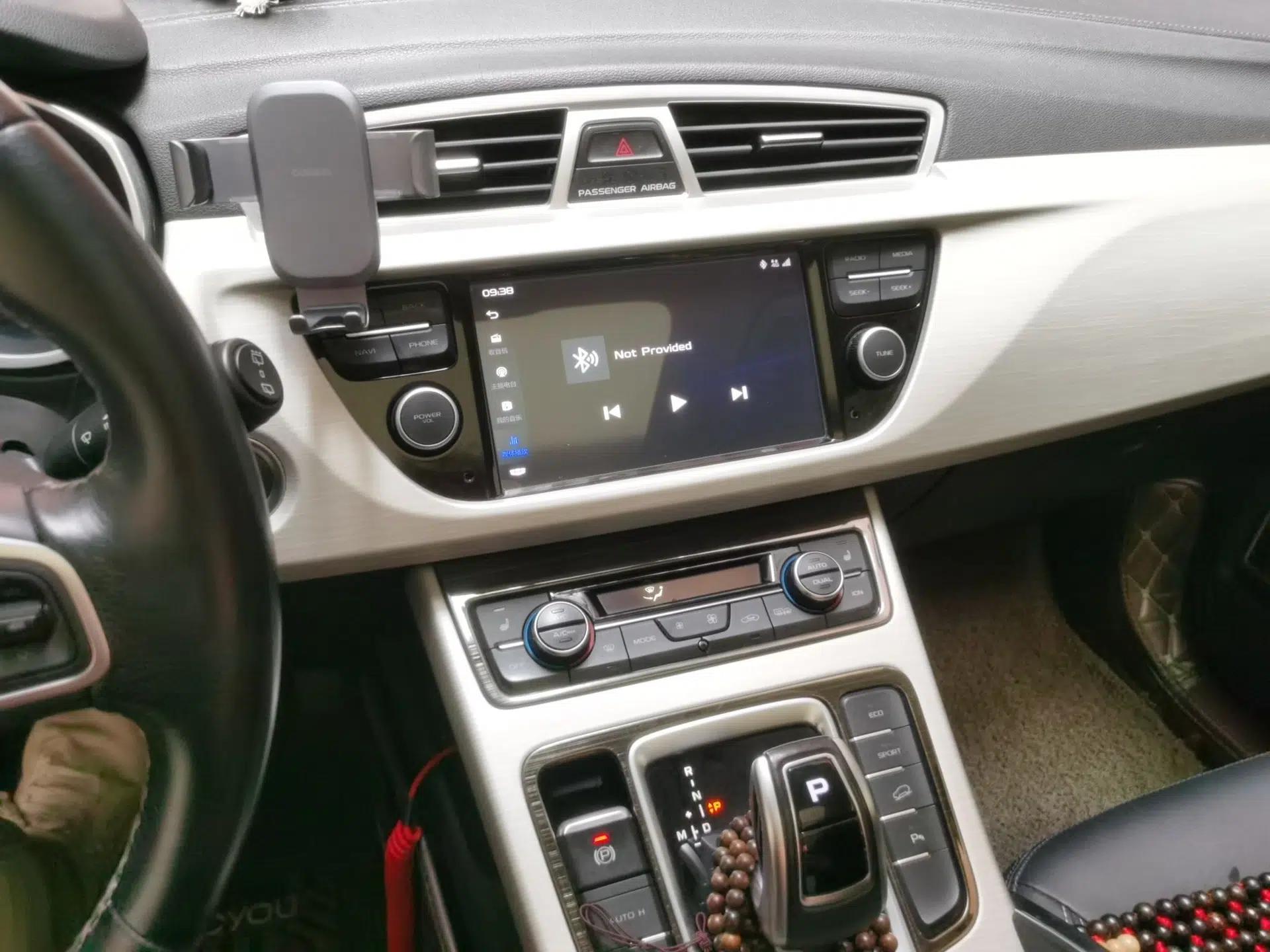 Geely Auto Emgrand X7 Sport 2020 1.8TD DCT Two-Wheel Drive Smart Connect 4G-Enabled Version — миниатюра 13