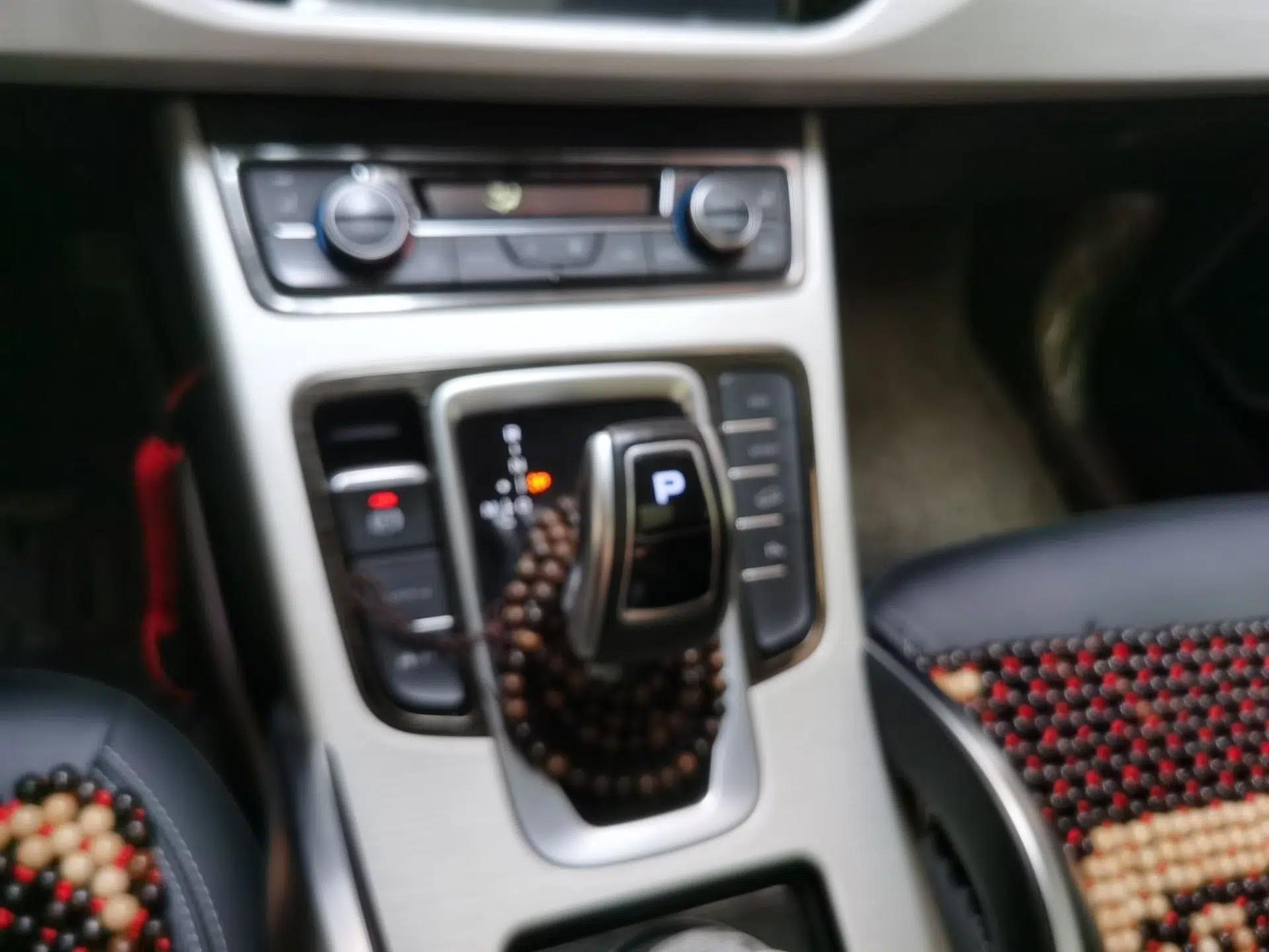 Geely Auto Emgrand X7 Sport 2020 1.8TD DCT Two-Wheel Drive Smart Connect 4G-Enabled Version — миниатюра 14