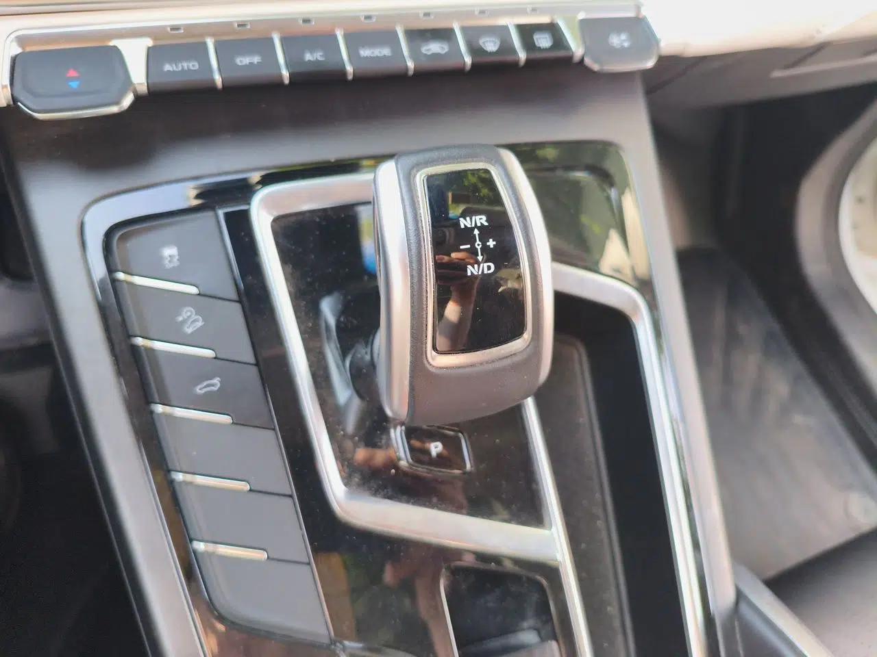 Geely Auto Emgrand X7 Sport 2022 Boyue X 1.8TD DCT ZhiZun Edition — миниатюра 14
