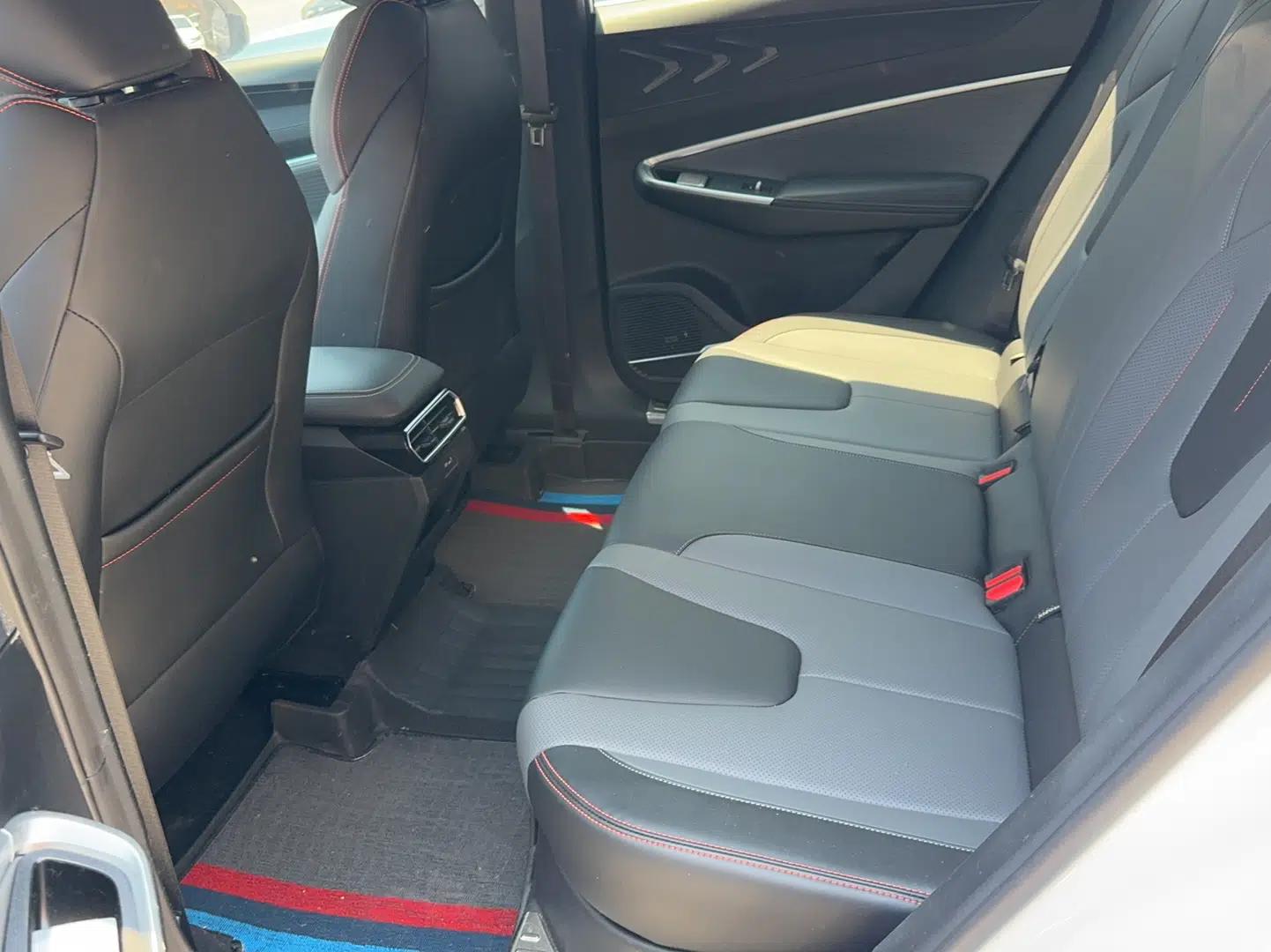 Geely Auto Emgrand X7 Sport 2023 Boyue COOL 1.5TD Friend Edition — миниатюра 20