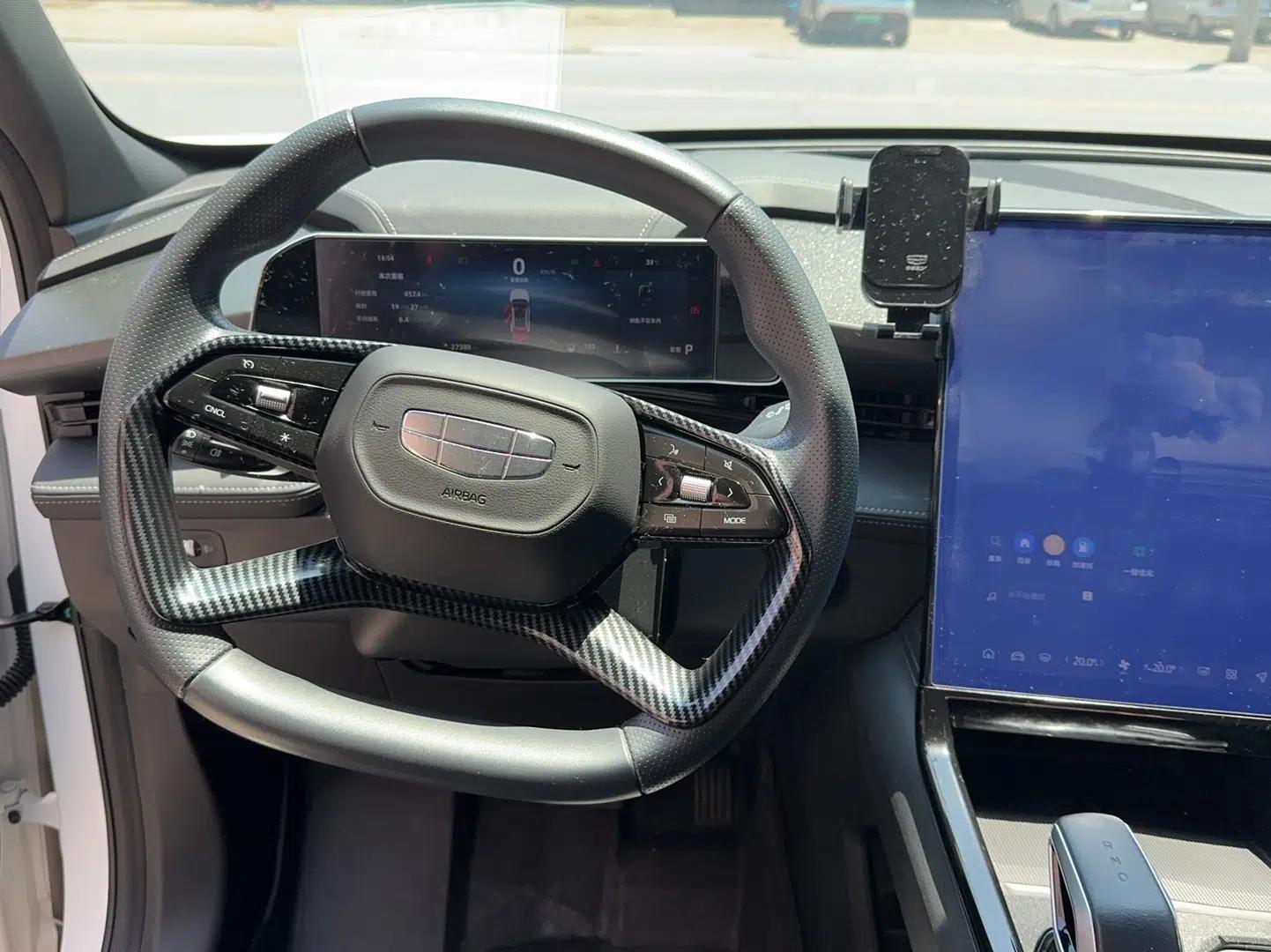 Geely Auto Emgrand X7 Sport 2023 Boyue COOL 1.5TD Friend Edition — миниатюра 7