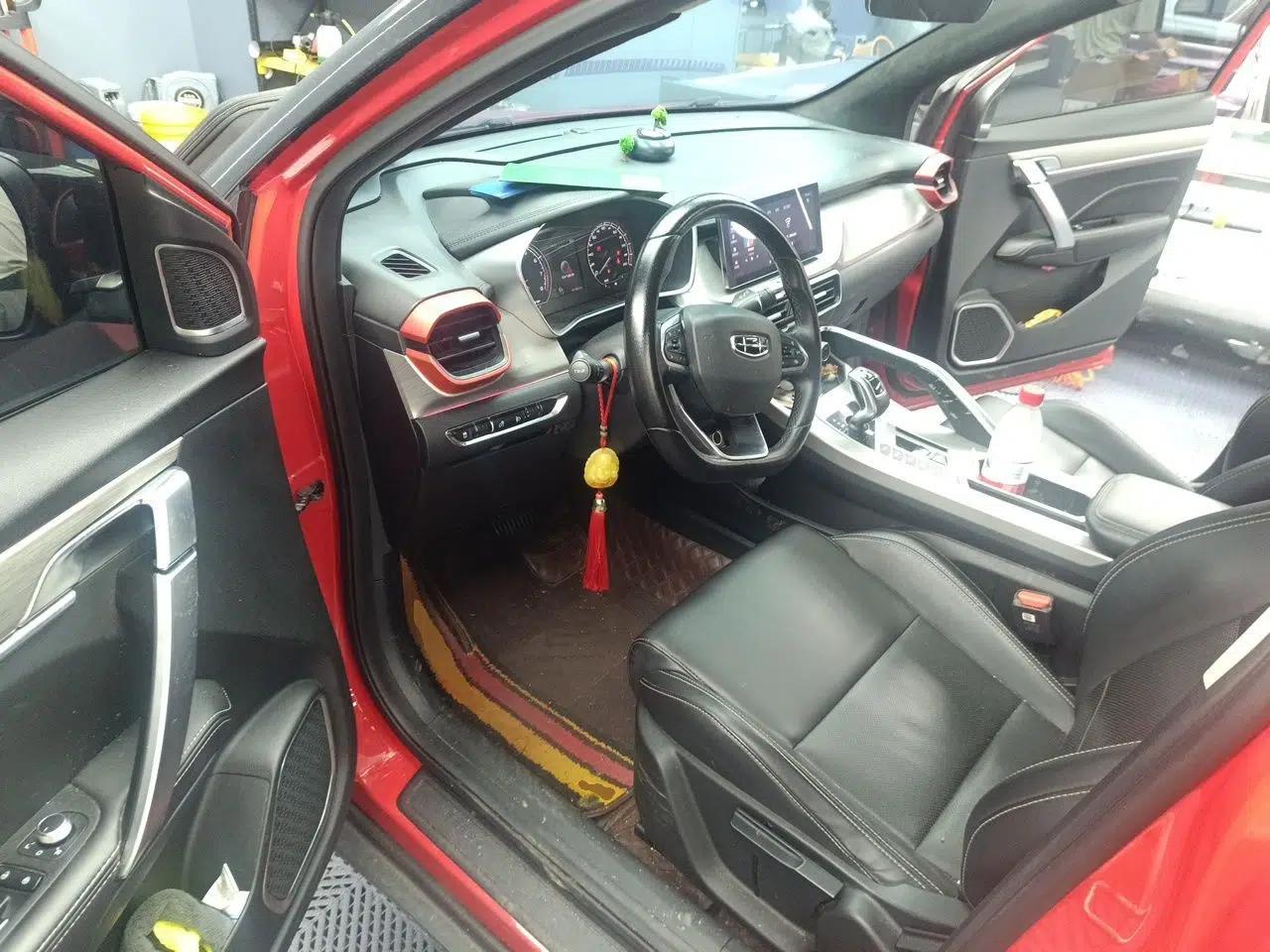 Geely Auto Coolray 2019 260T DCT Knight China VI Standard — миниатюра 16