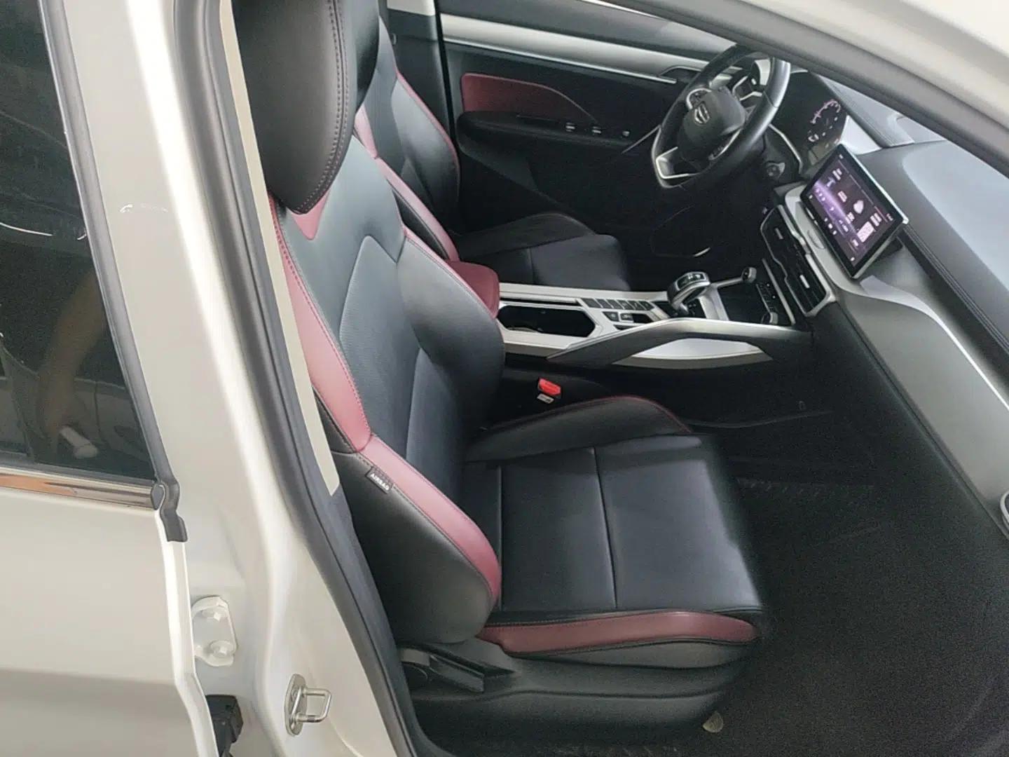 Geely Auto Coolray 2020 Facelift 240T DCT Hunter — миниатюра 19