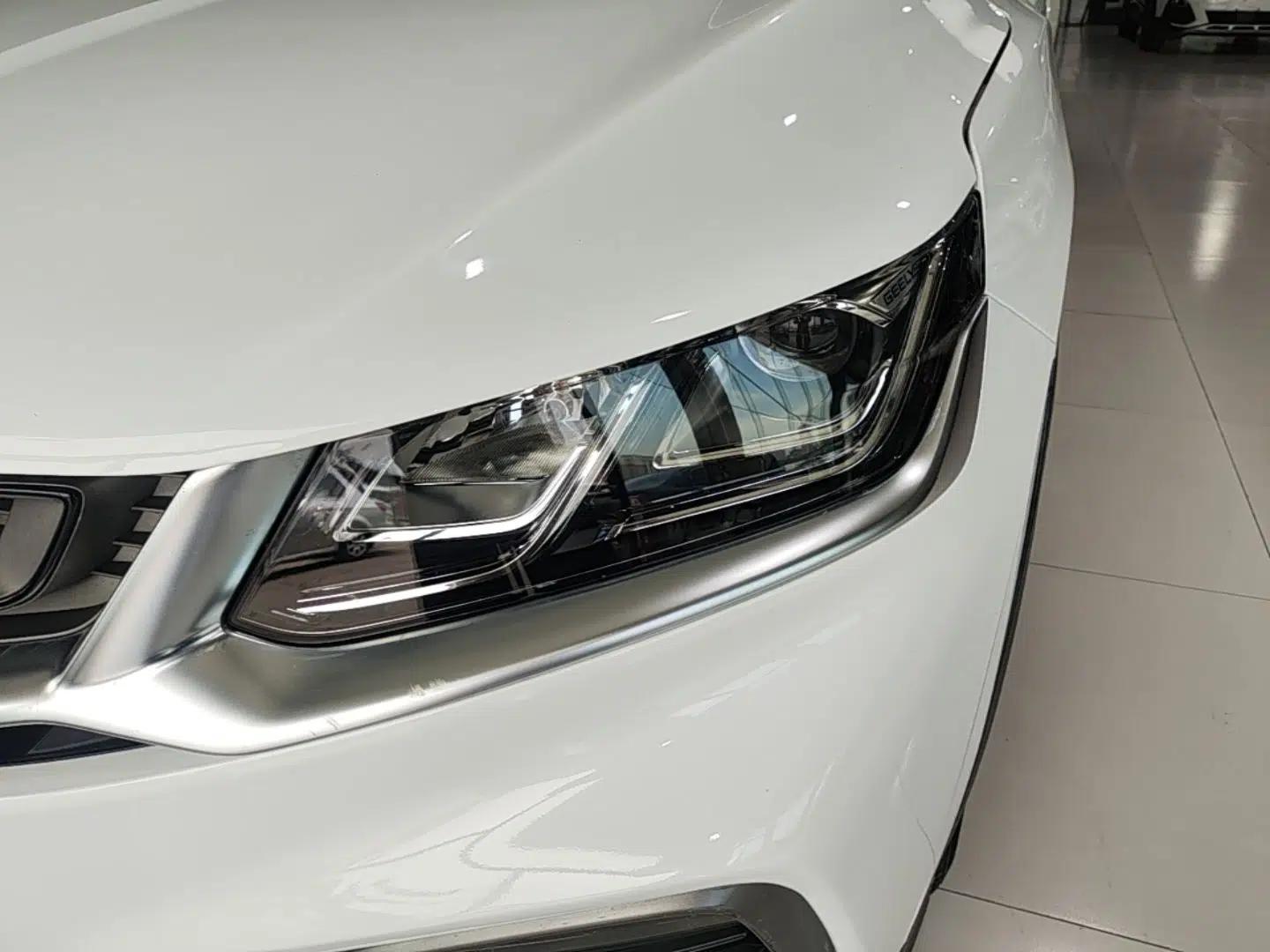 Geely Auto Coolray 2020 Facelift 240T DCT Hunter — миниатюра 8