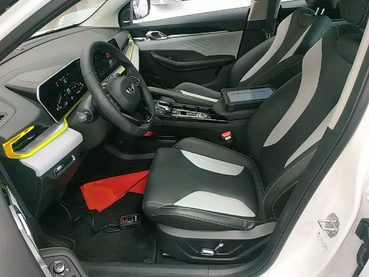 Geely Auto Coolray 2023 Bin Yue COOL 1.5TD DCT Champion Edition — миниатюра 17