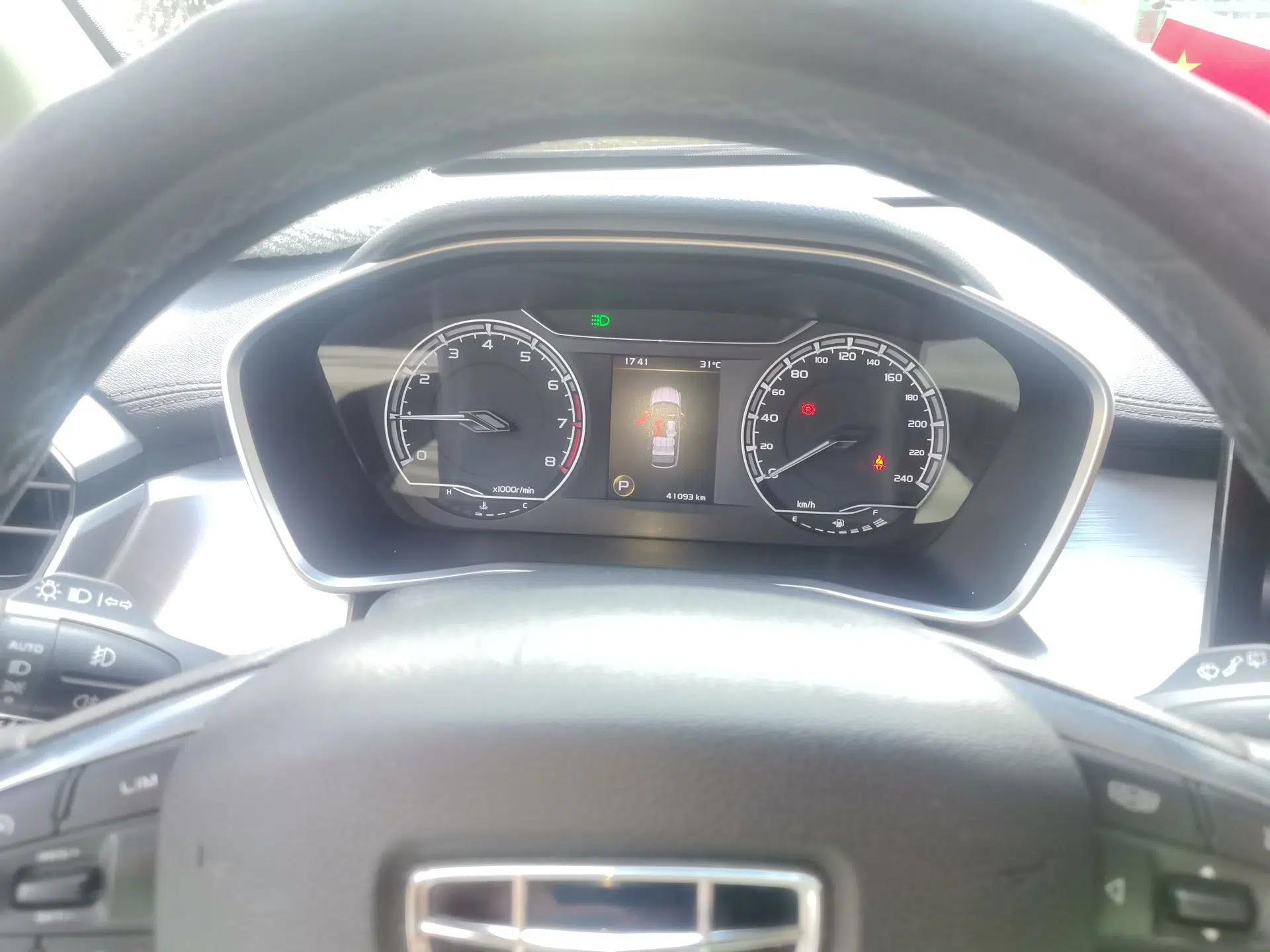 Geely Auto Coolray 2019 260T DCT Knight China VI Standard — миниатюра 11