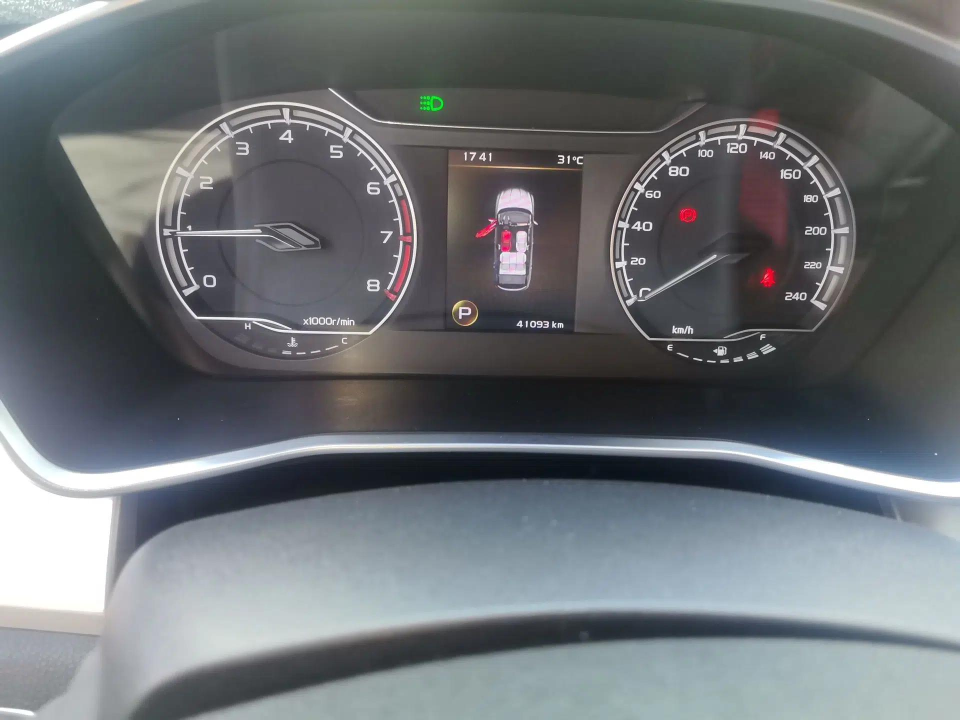 Geely Auto Coolray 2019 260T DCT Knight China VI Standard — миниатюра 12