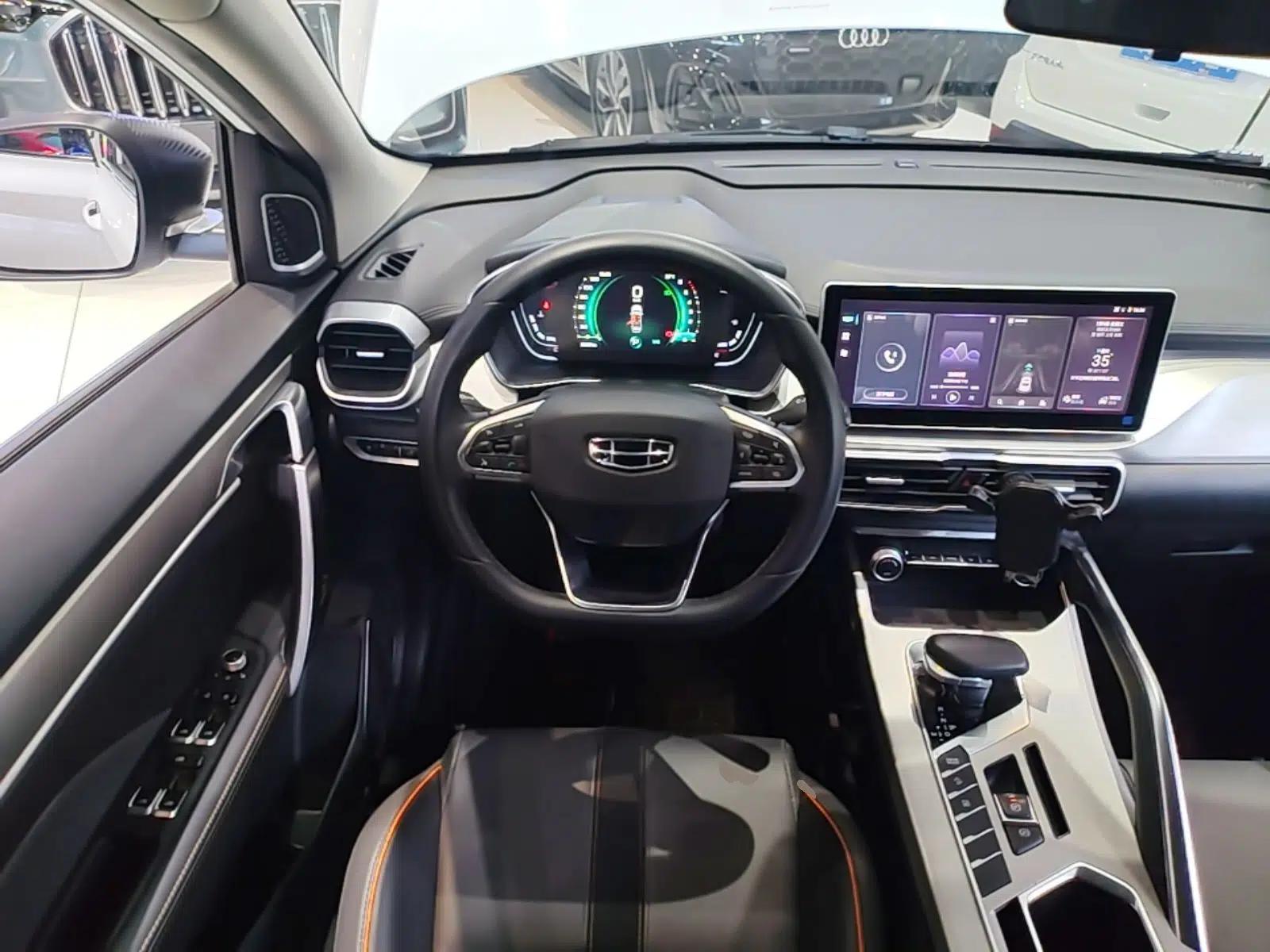 Geely Auto Coolray 2023 1.5T DCT Diamond Edition — миниатюра 13
