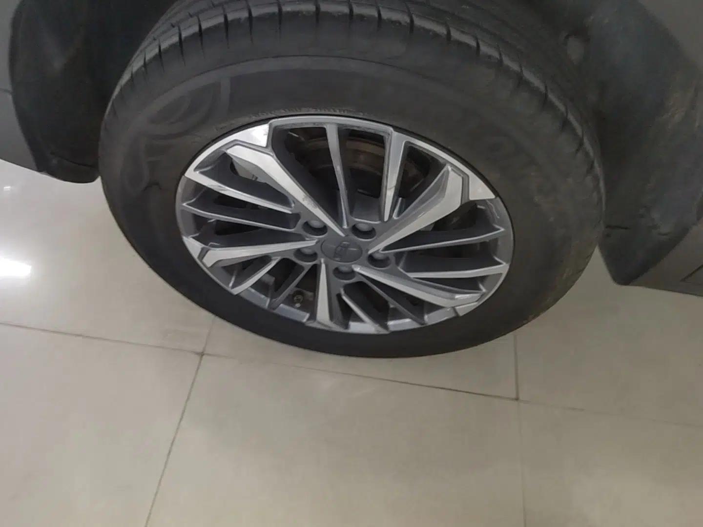 Geely Auto Coolray 2021 1.4T DCT Platinum Edition — миниатюра 11