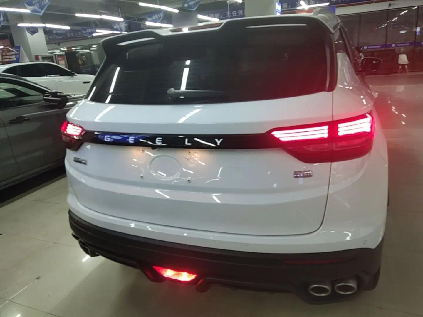 Geely Auto Coolray 2021 1.4T DCT Platinum Edition — миниатюра 5