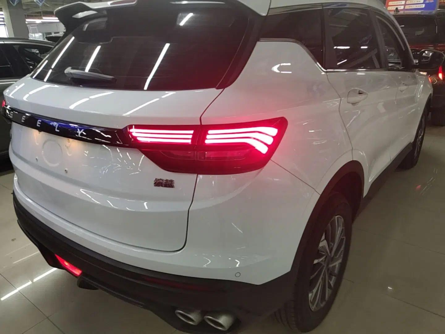 Geely Auto Coolray 2021 1.4T DCT Platinum Edition — миниатюра 9