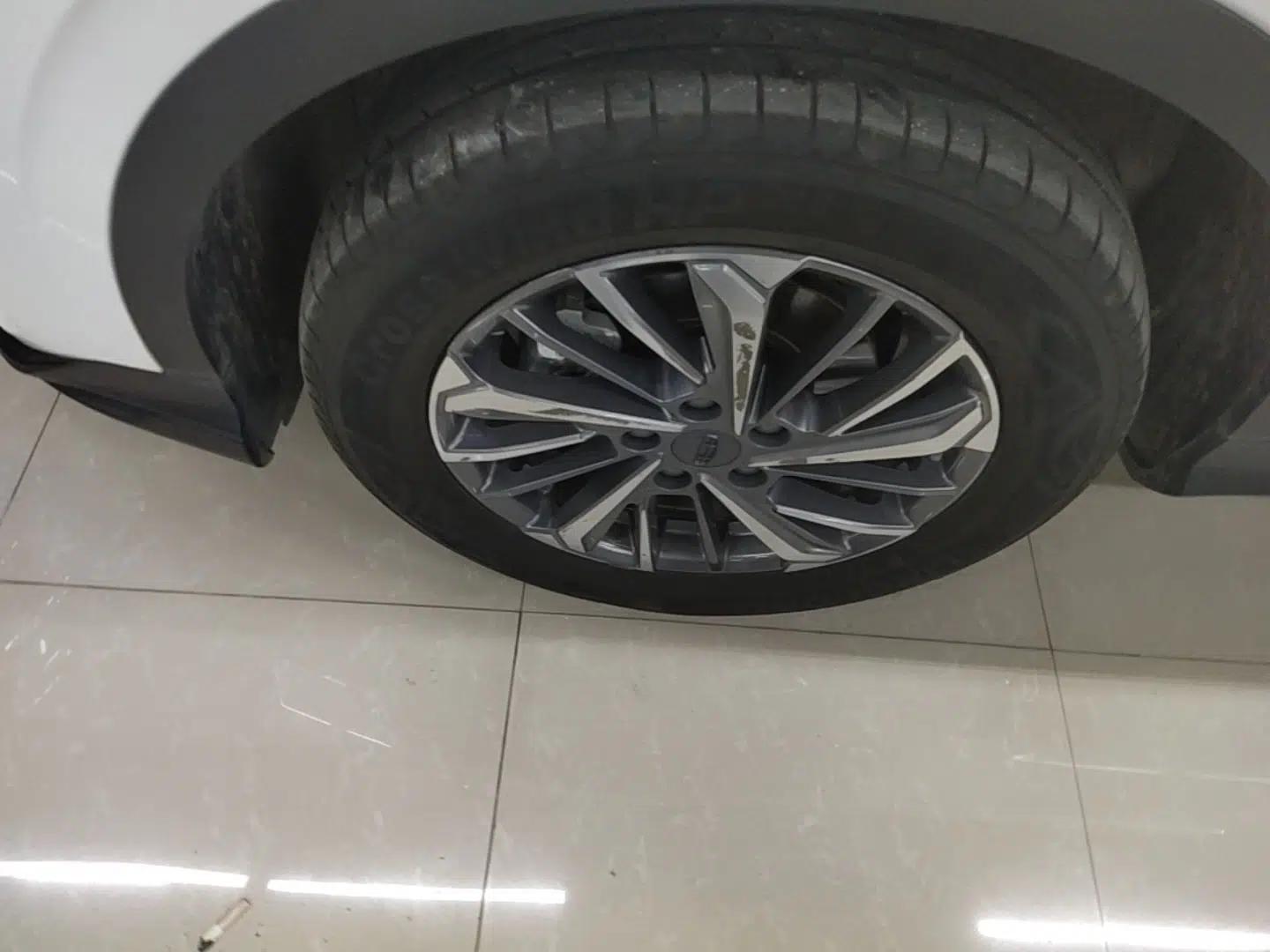 Geely Auto Coolray 2021 1.4T DCT Platinum Edition — миниатюра 10