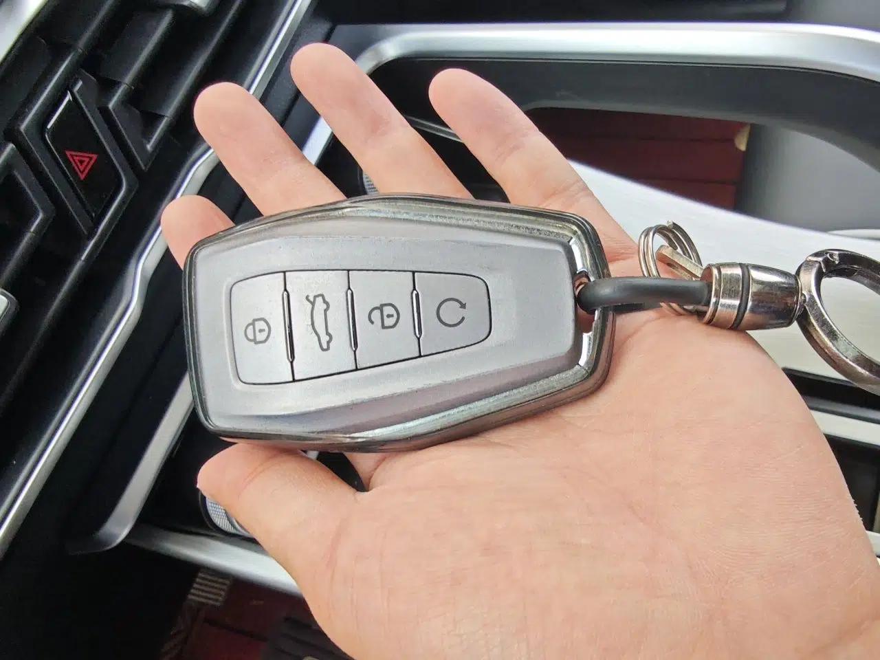 Geely Auto Coolray 2021 1.4T DCT Diamond Edition — миниатюра 17