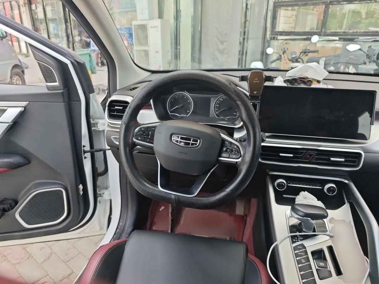 Geely Auto Coolray 2021 1.4T DCT Diamond Edition — миниатюра 9