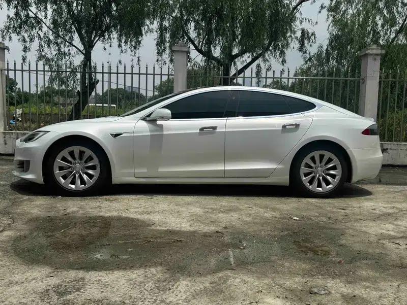 Model S 2016 75 — миниатюра 3