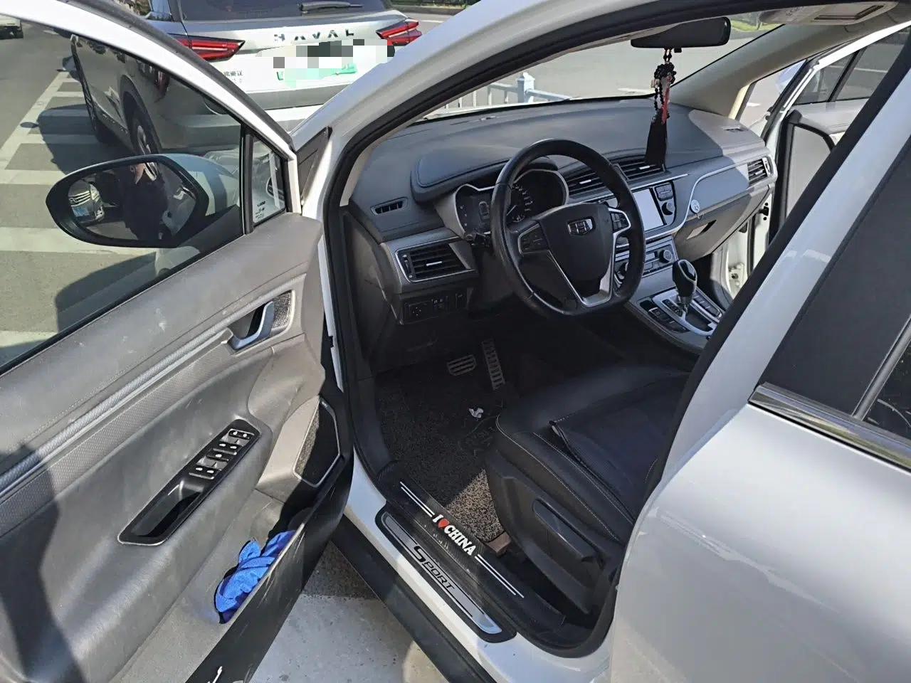 Geely Auto Emgrand GS 2017 Sport Edition 1.3T Automatic Smart Connectivity Model — миниатюра 16