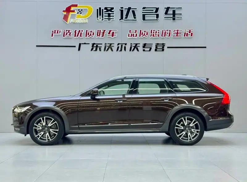 2019 Volvo V90 Cross Country T5 AWD Supreme Edition (China V Emission Standard) — миниатюра 3