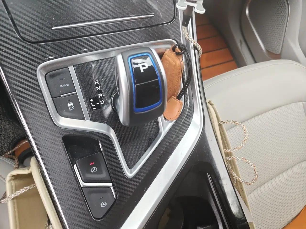 Geely Auto Jiajie New Energy 2021 ePro 1.5TD PHEV Luxurious Edition — миниатюра 13