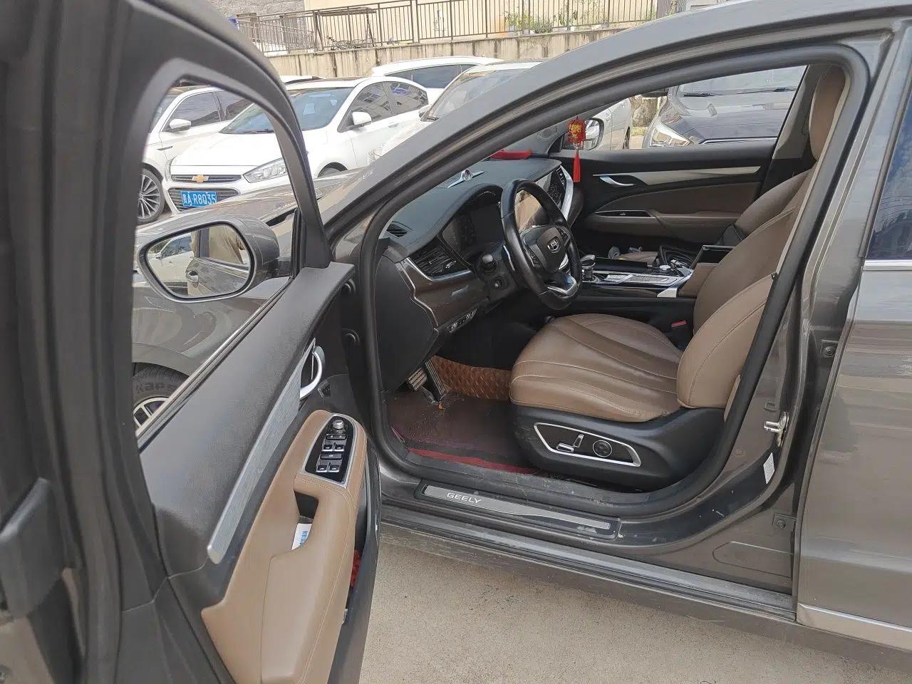 Geely Auto Emgrand GT 2018 1.5T MHEV Yaozun Edition — миниатюра 16
