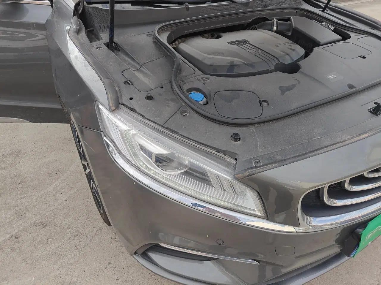 Geely Auto Emgrand GT 2018 1.5T MHEV Yaozun Edition — миниатюра 7