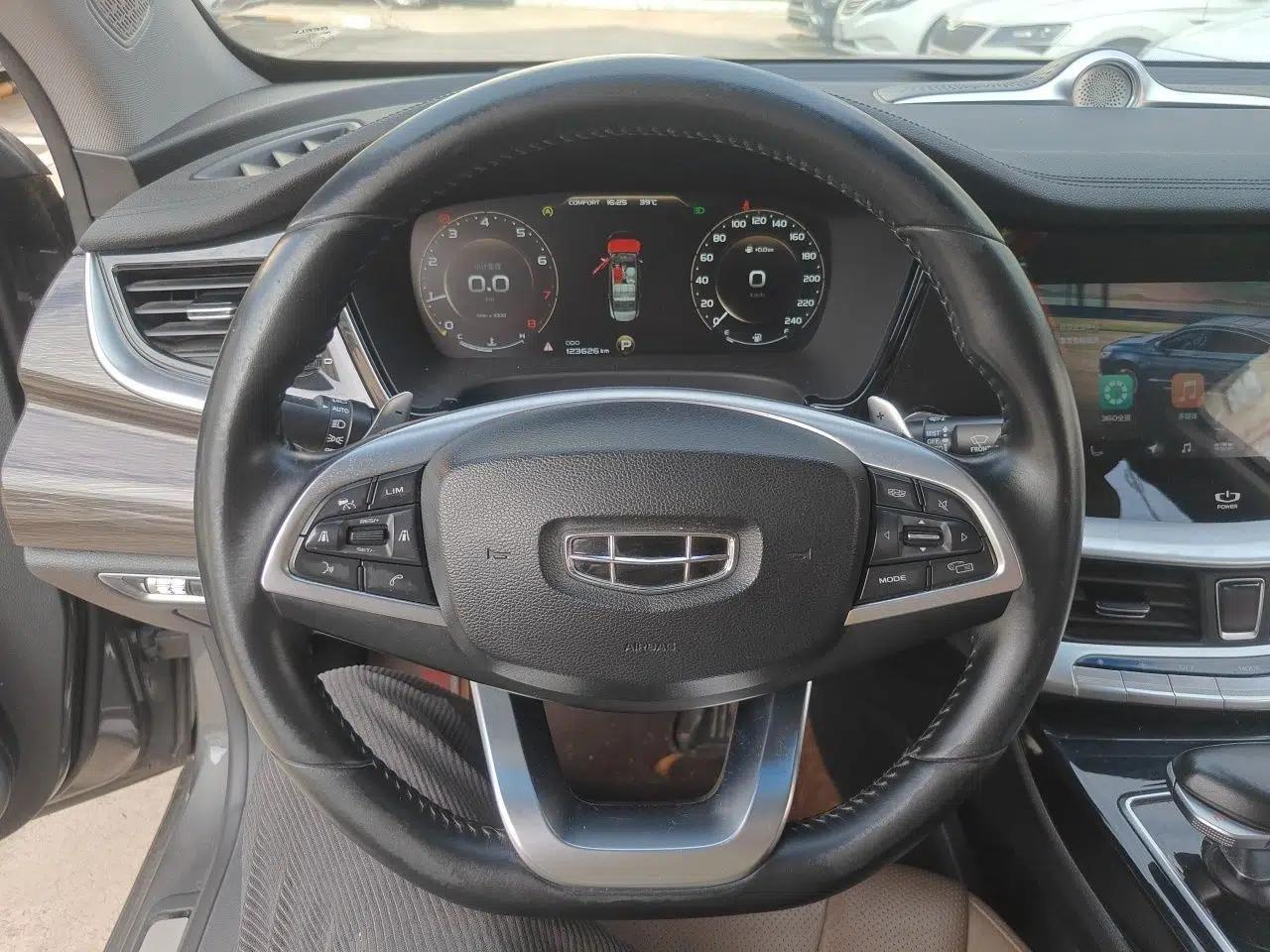 Geely Auto Emgrand GT 2018 1.5T MHEV Yaozun Edition — миниатюра 10