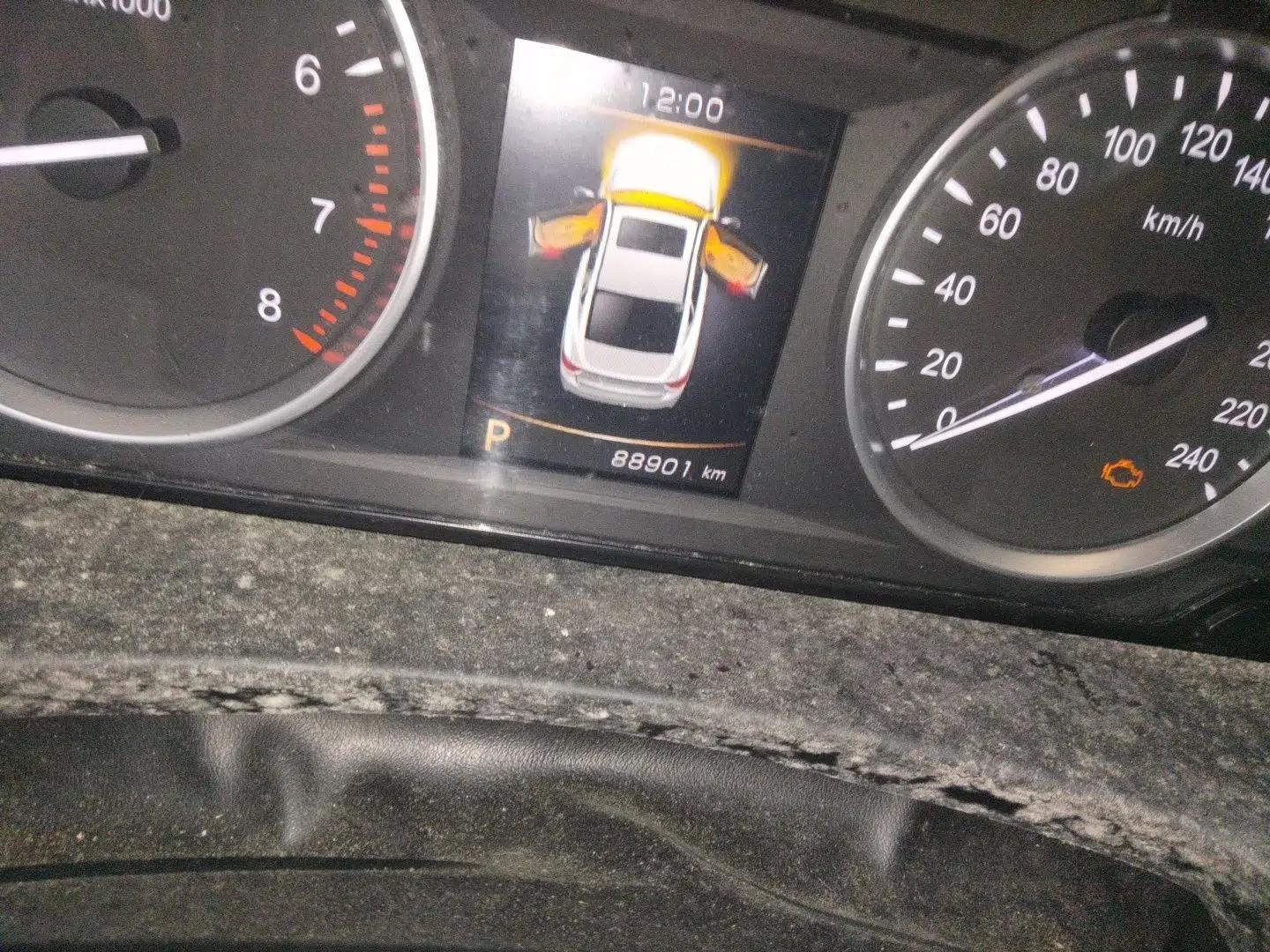 Geely Auto Emgrand GT 2015 1.8T Flagship Model — миниатюра 12