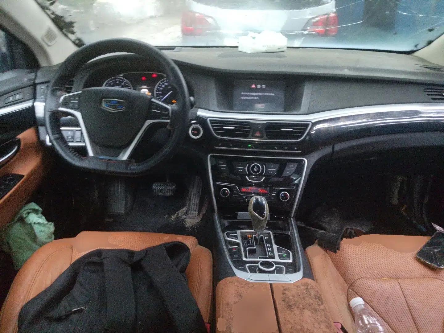 Geely Auto Emgrand GT 2015 1.8T Flagship Model — миниатюра 9