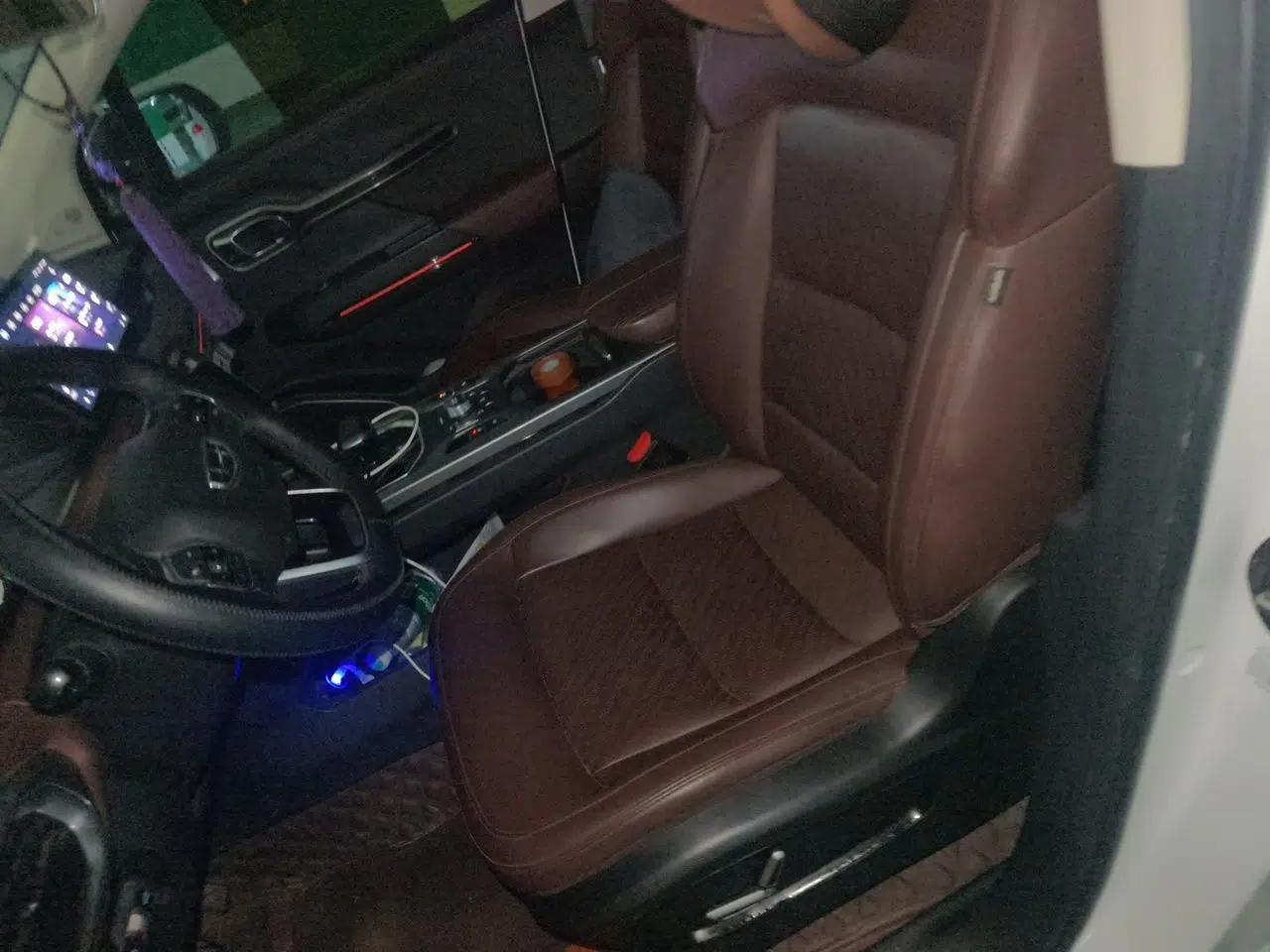 Geely Auto Haoyue 2022 1.8TD DCT Flagship 7-Seater — миниатюра 15