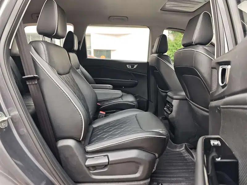 Wuling Jiachen 2022 1.5T CVT Premium Flagship Edition — миниатюра 25