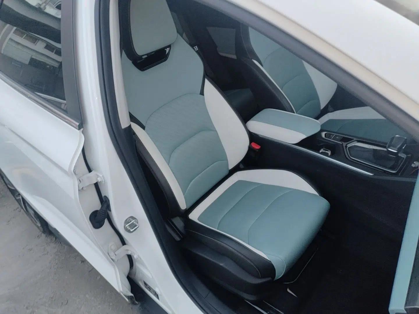 Geely Auto Emgrand S 2022 1.4T CVT Crossover Player Edition — миниатюра 19