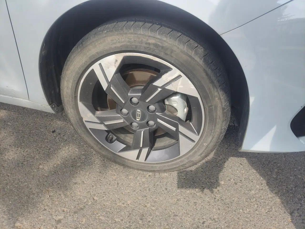 Geely Auto Emgrand L HiP 2022 1.5TD-DHT Pro 100KM Super Swift — миниатюра 5
