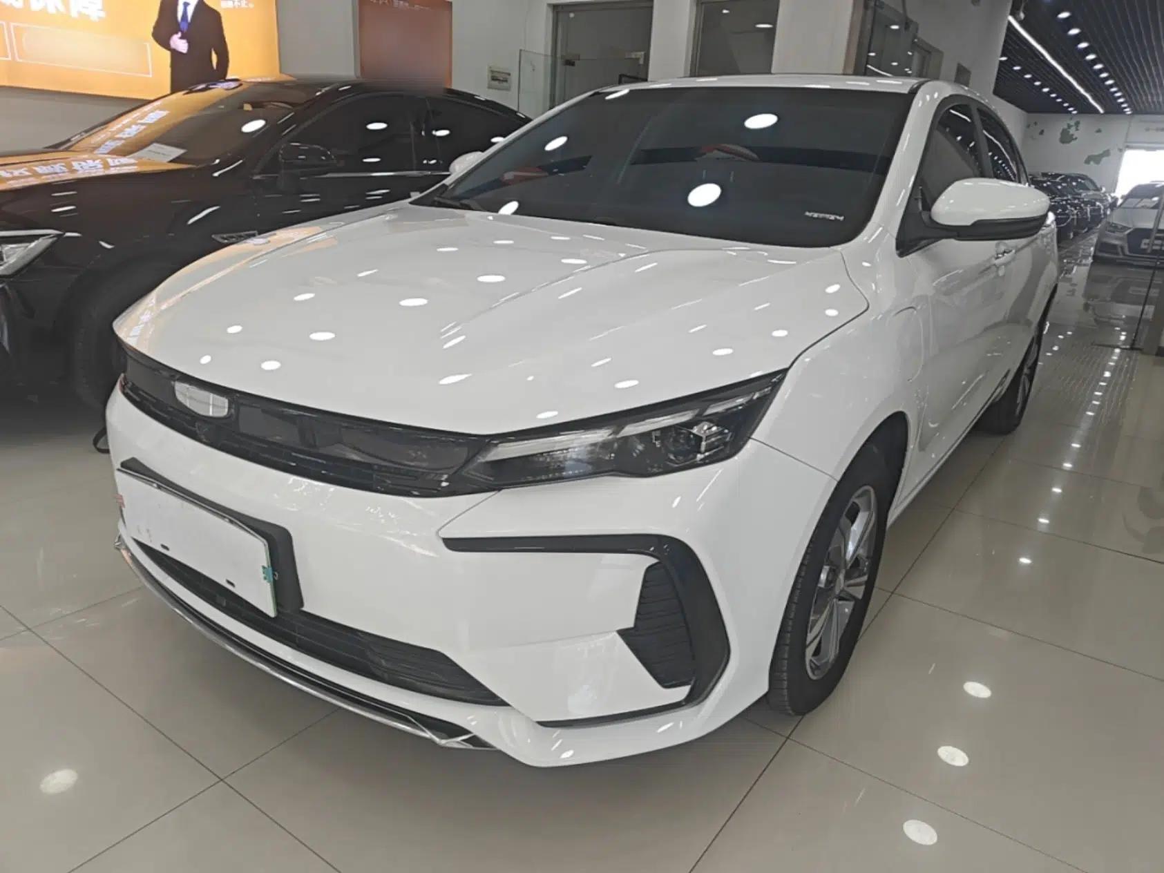 Geely Auto Emgrand L HiP 2024 Longteng Edition 1.5TD-DHT Pro 100KM Superior Model — миниатюра 1