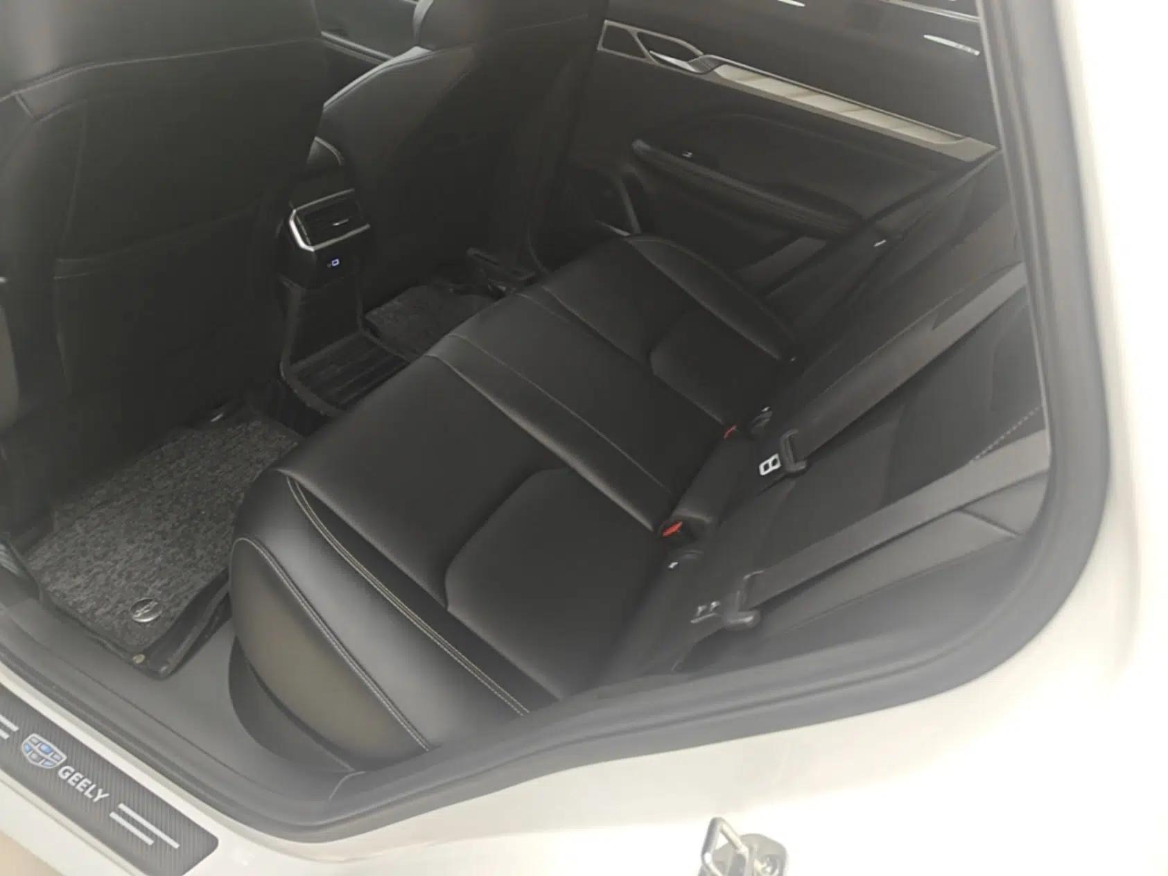 Geely Auto Emgrand L HiP 2024 Longteng Edition 1.5TD-DHT Pro 100KM Superior Model — миниатюра 25