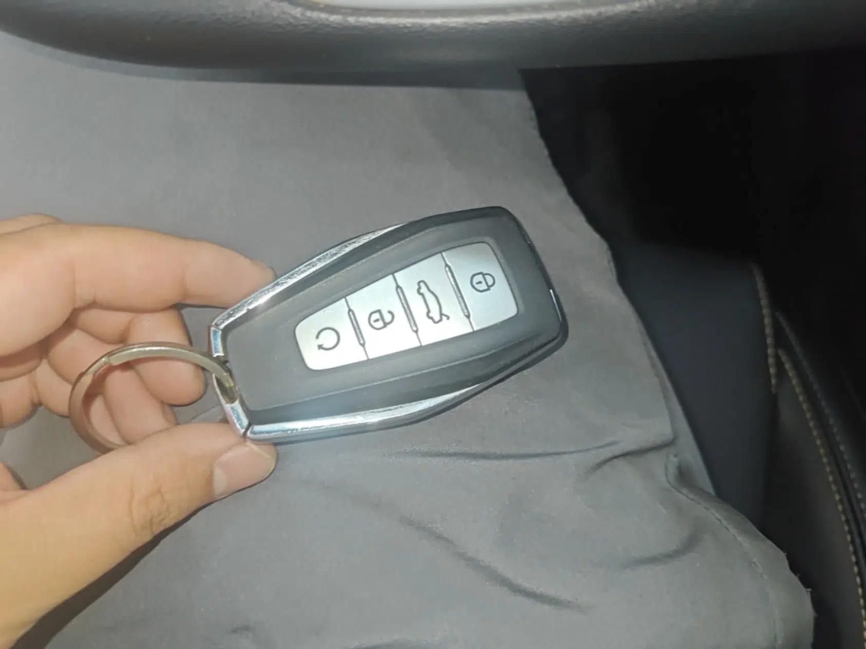 Geely Auto Emgrand L HiP 2024 Longteng Edition 1.5TD-DHT Pro 100KM Superior Model — миниатюра 28