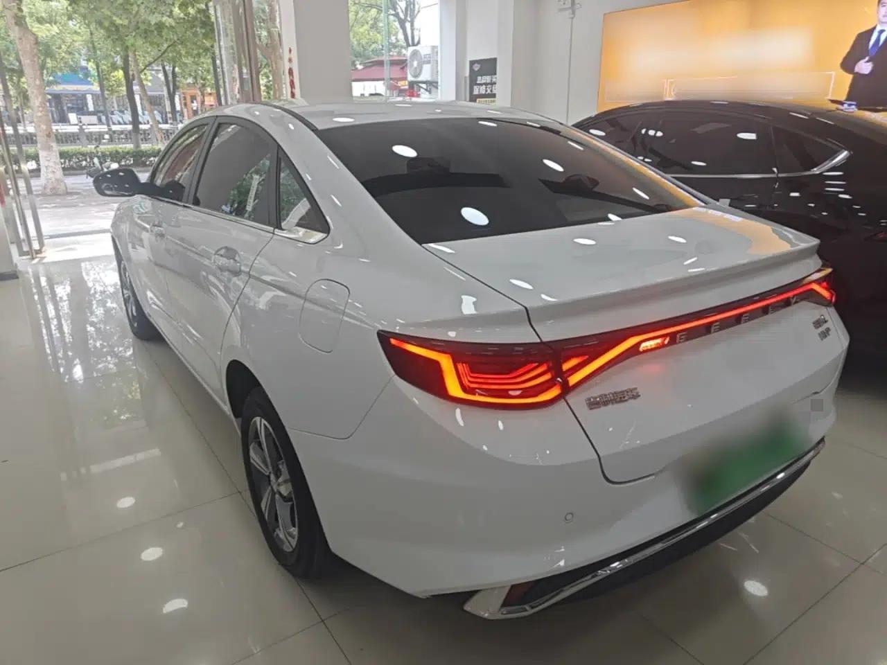 Geely Auto Emgrand L HiP 2024 Longteng Edition 1.5TD-DHT Pro 100KM Superior Model — миниатюра 4