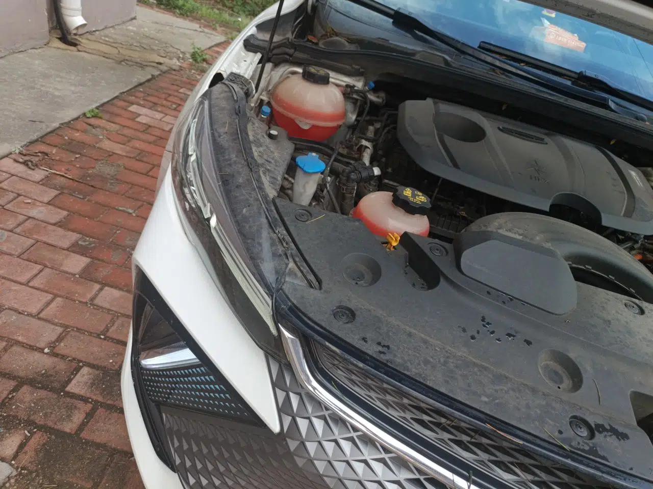 Geely Auto Emgrand L HiP 2022 1.5TD-DHT Pro 100KM Super Swift — миниатюра 7
